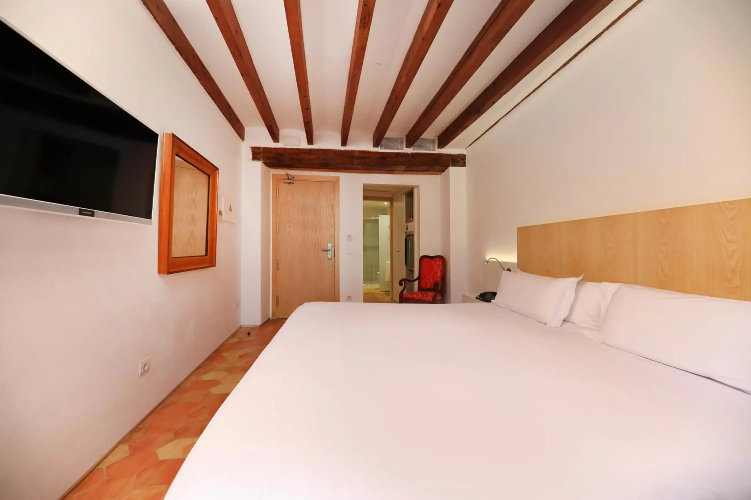 Bedroom, Bed in AH Art Hotel Palma