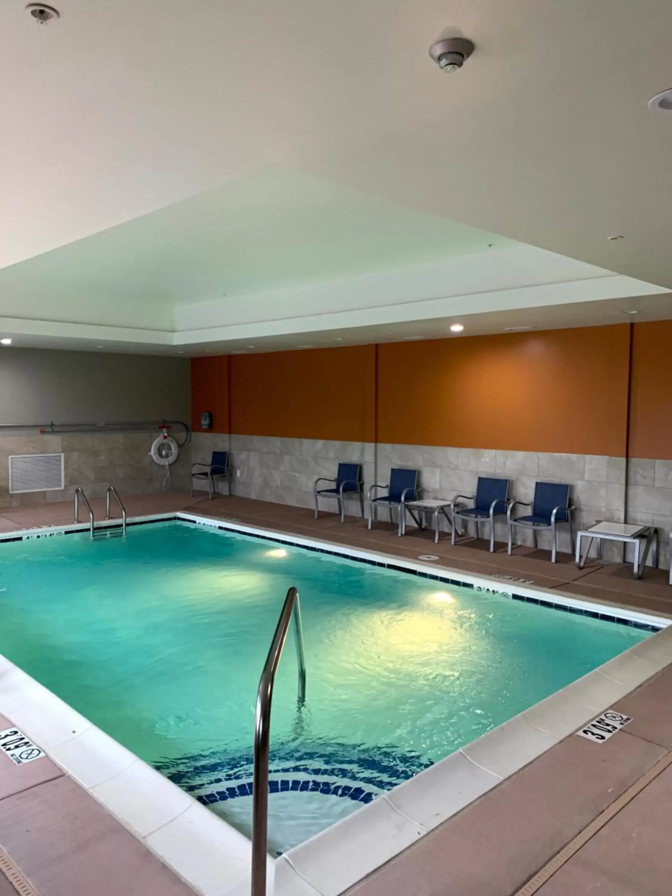 Swimming Pool in La Quinta Inn & Suites by Wyndham Louisville NE - Old Henry Rd