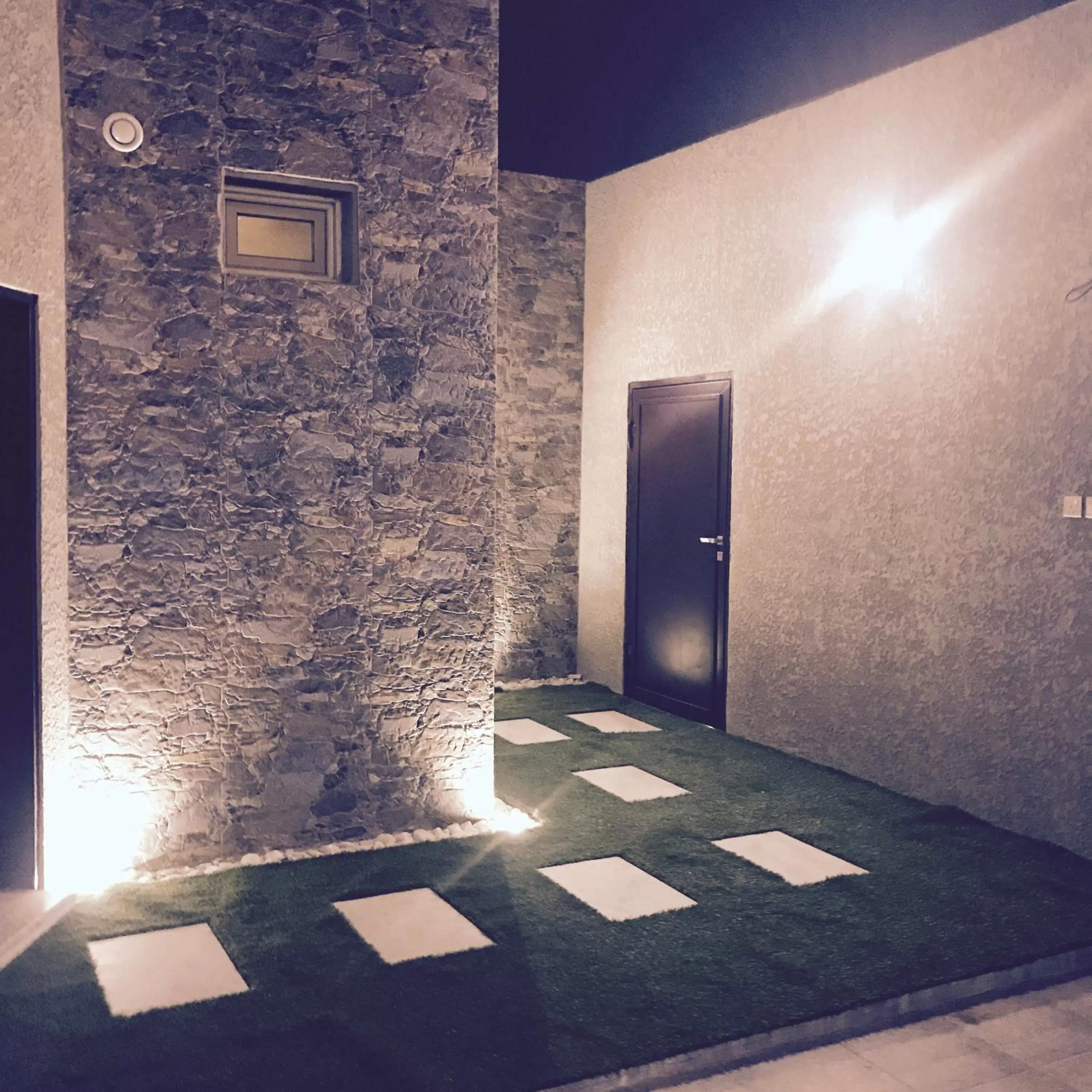 Bed in Tree Season Chalets