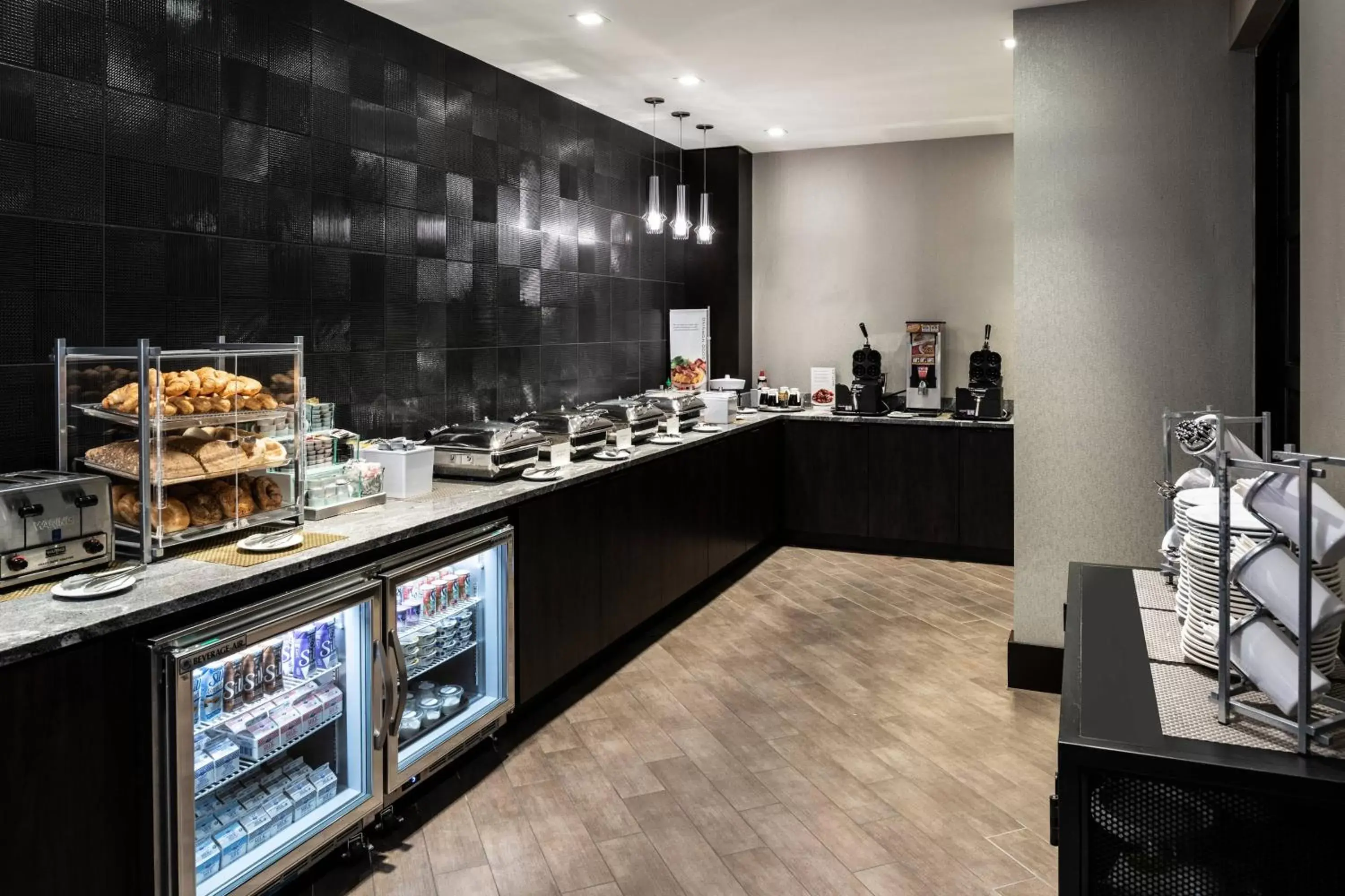 Breakfast in Residence Inn by Marriott Boston Logan Airport/Chelsea