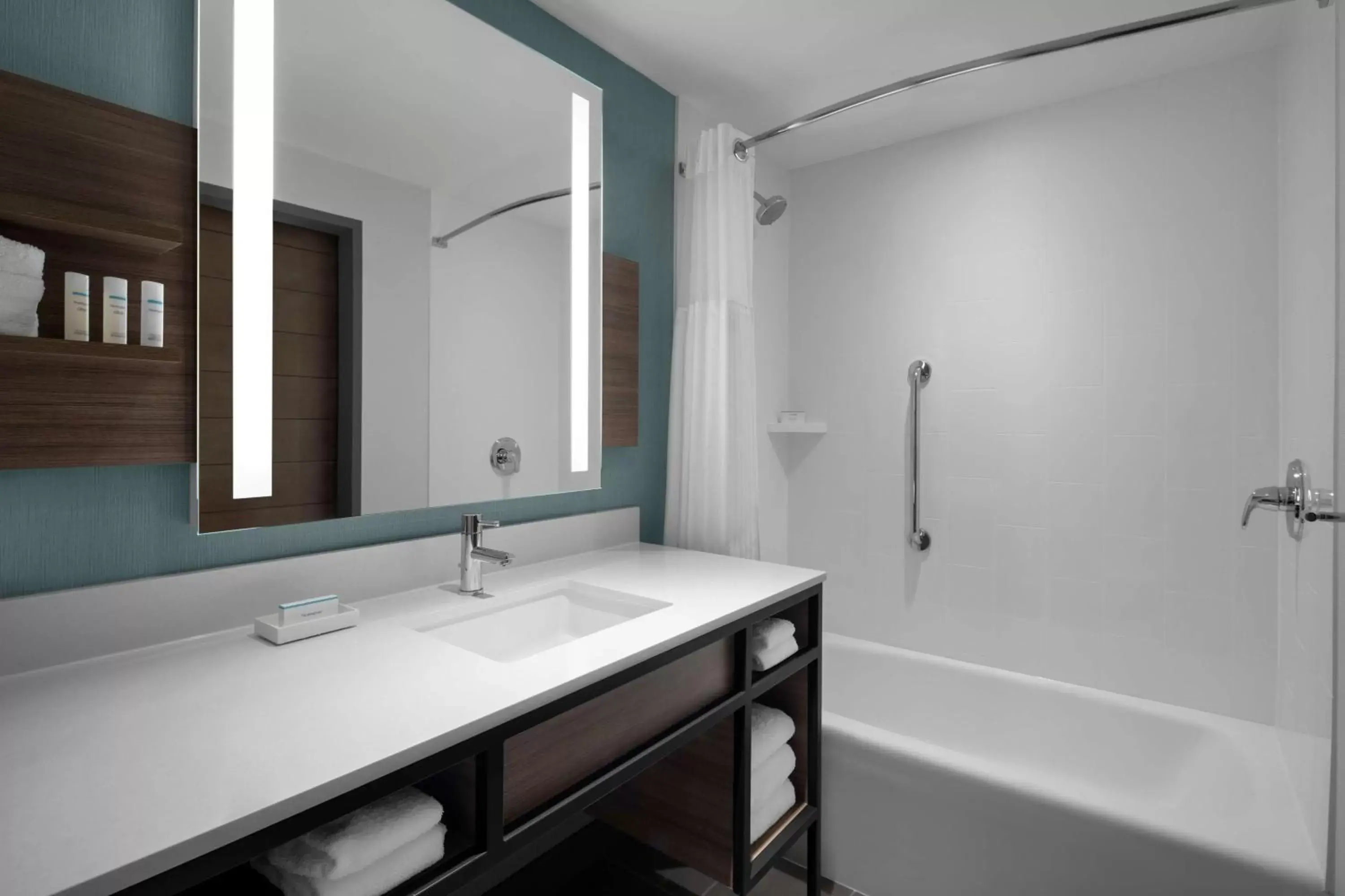 Bathroom in Hilton Garden Inn Camden Waterfront Philadelphia Bathroom in Hilton Garden Inn Camden Waterfront Philadelphia