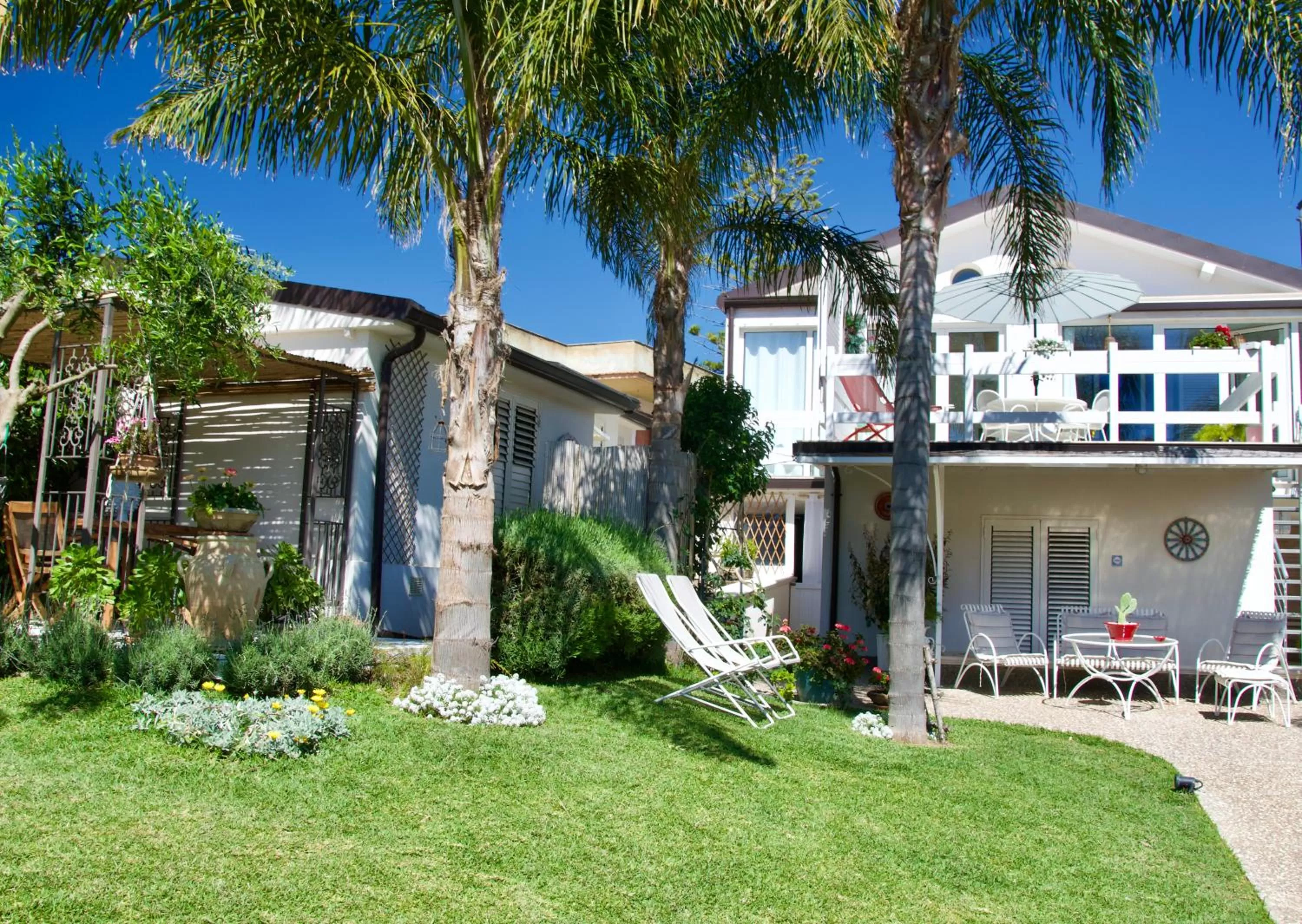 Property building in Villa Volli Three Rooms