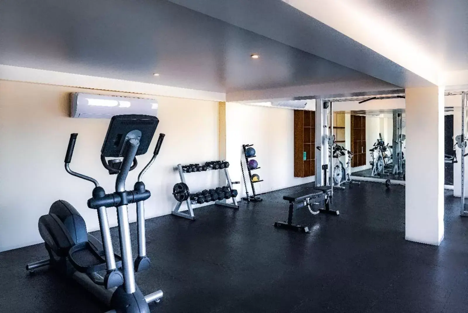 Fitness centre/facilities, Fitness Center/Facilities in The Waves Tulum