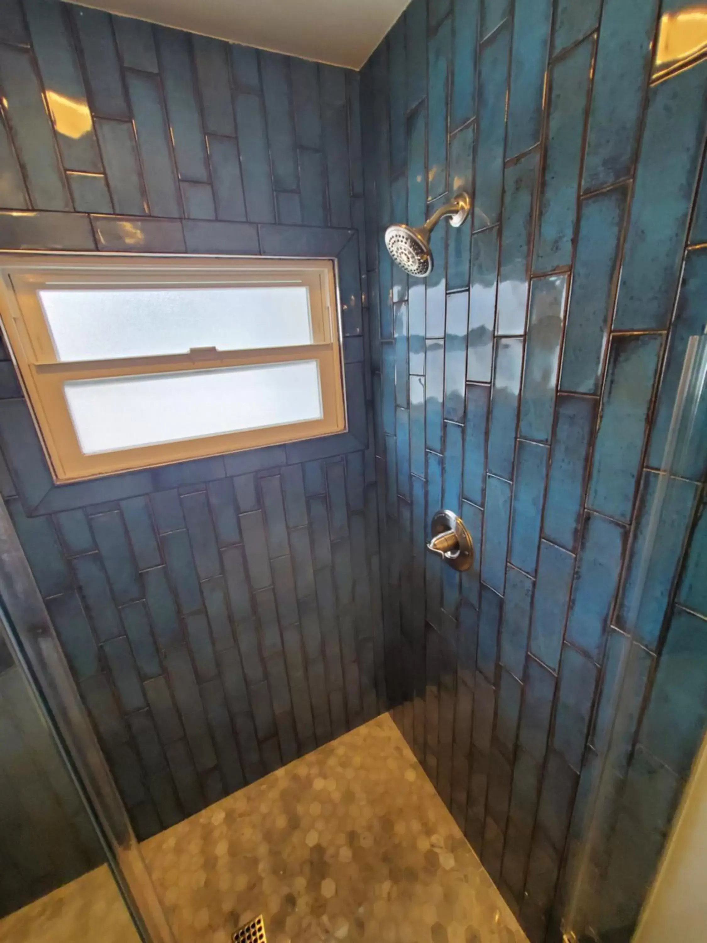 Shower, Bathroom in Sea Horse Resort