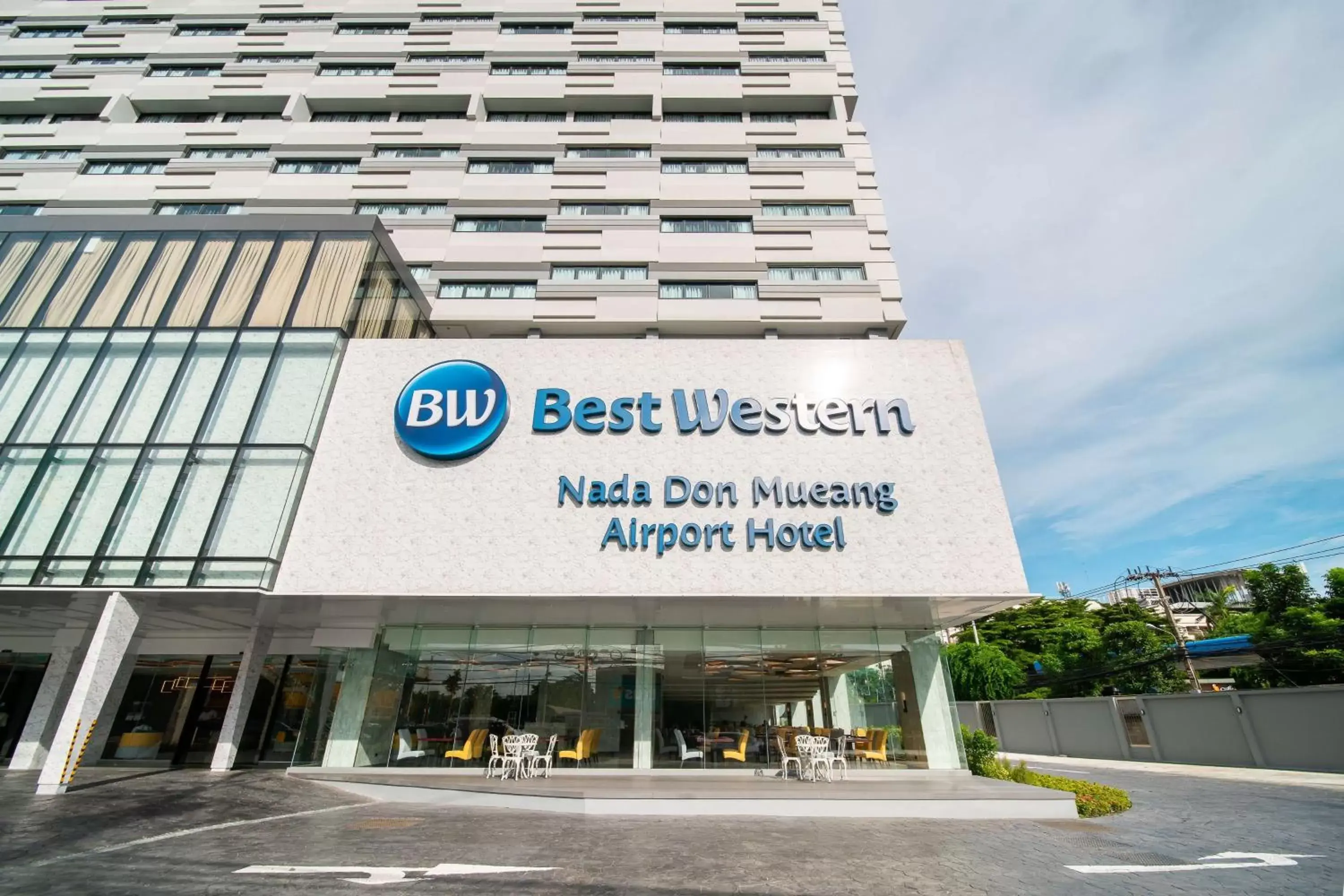 Property Building in Best Western Nada Don Mueang Airport hotel