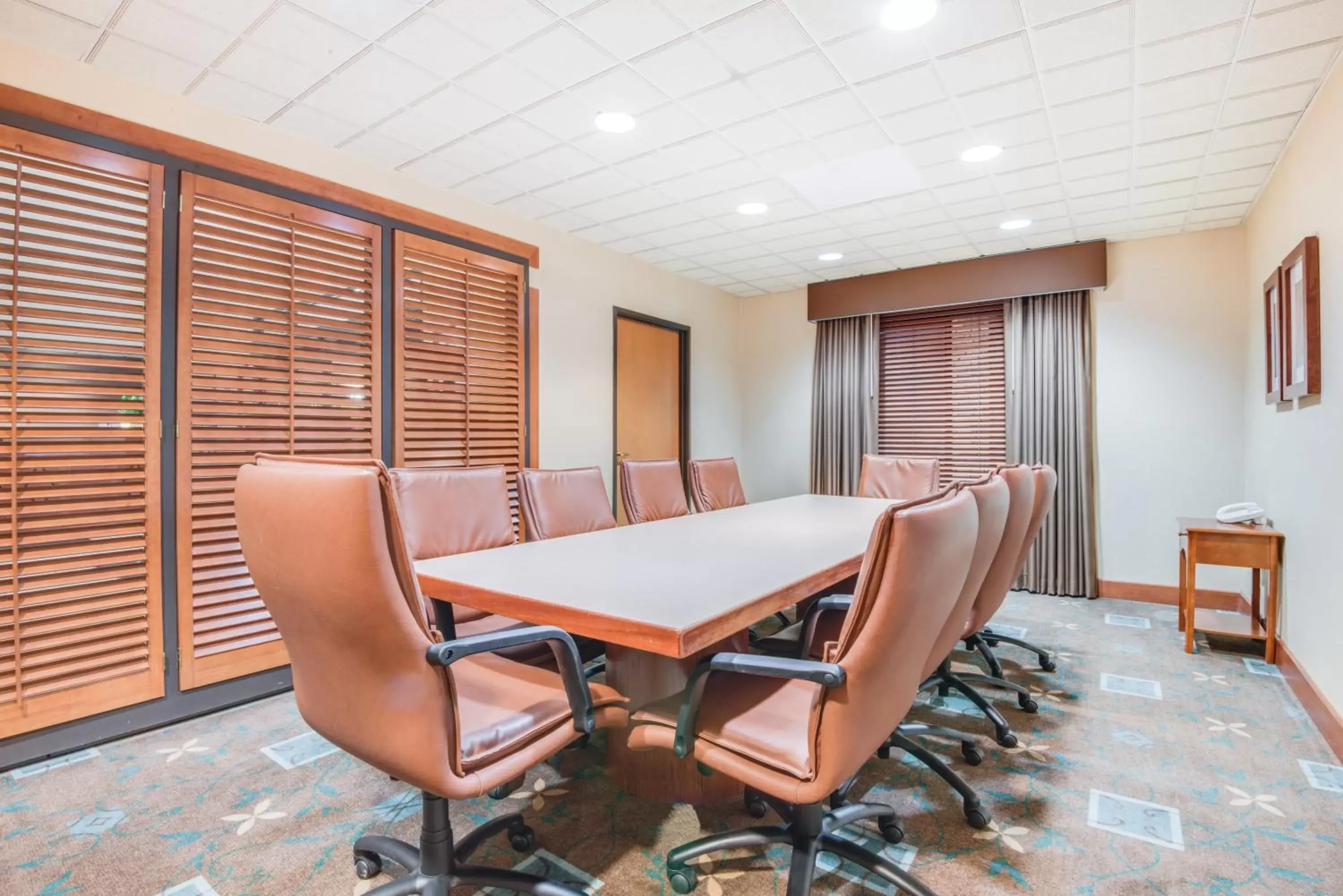 Meeting/conference room in Wingate by Wyndham Gillette near CAM-PLEX