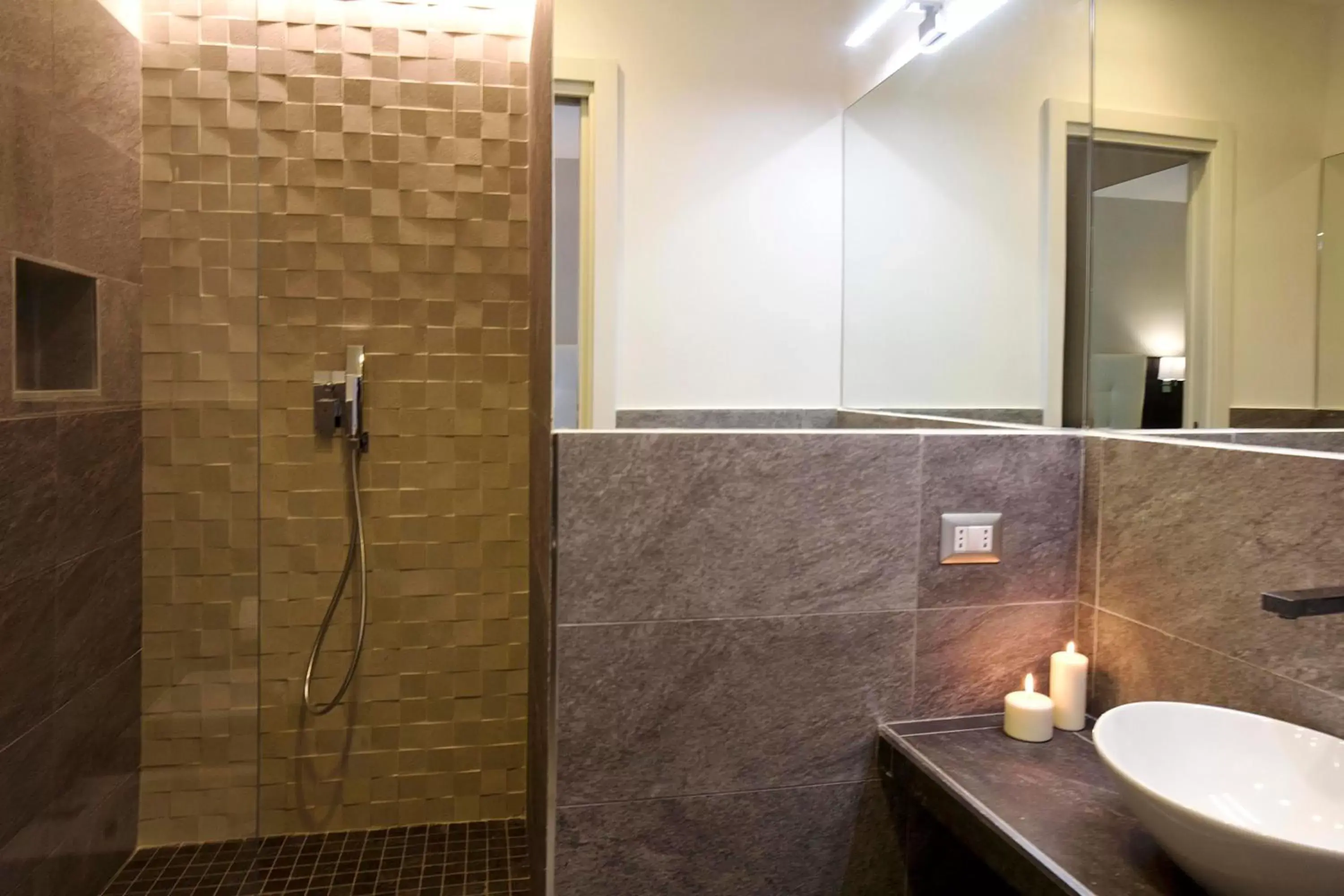 Shower, Bathroom in Roman Holidays Boutique Hotel