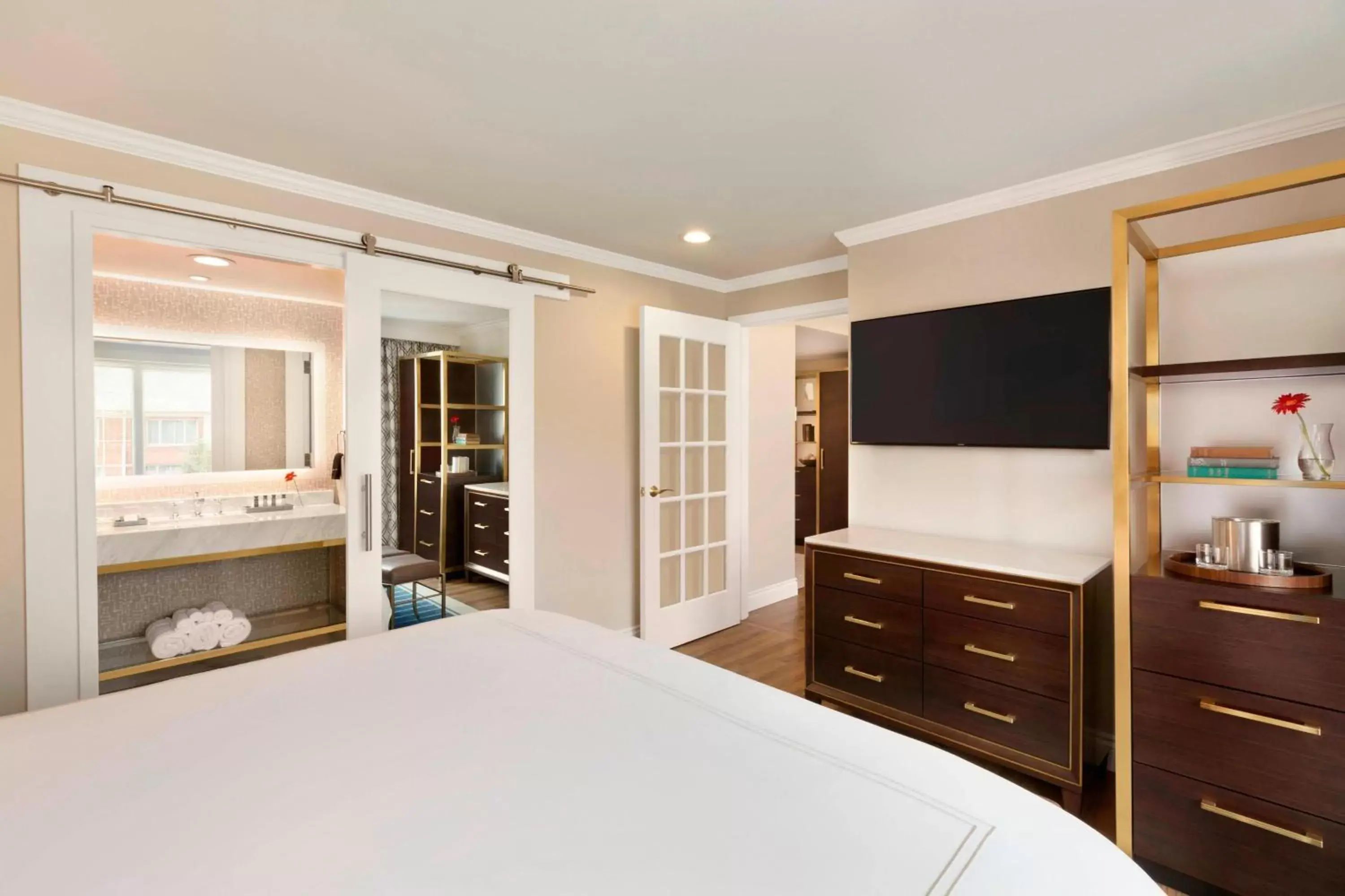 Bedroom, Bed in Reikart House Buffalo, a Tribute Portfolio Hotel
