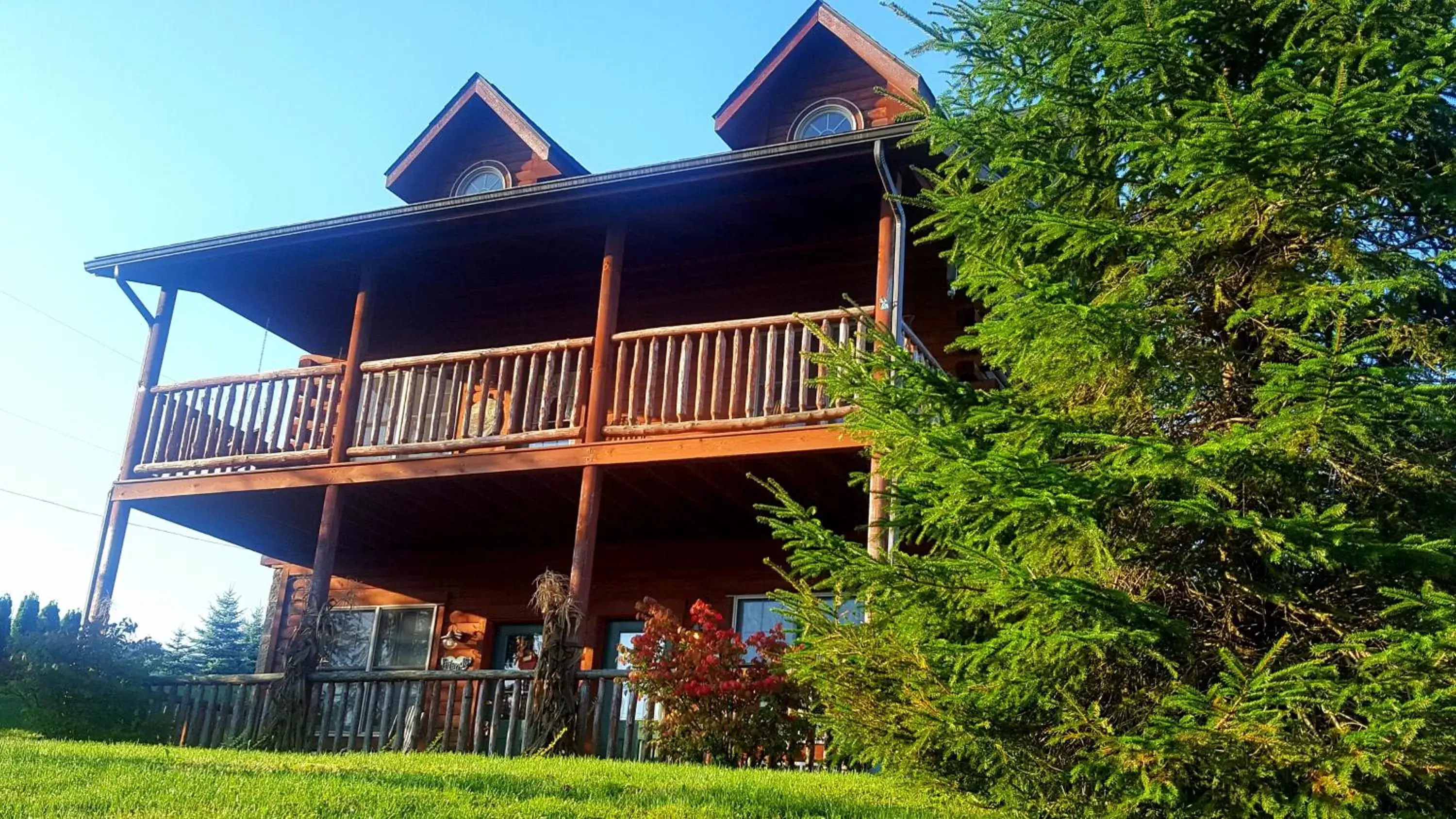 Property Building in Amish Blessings Cabins