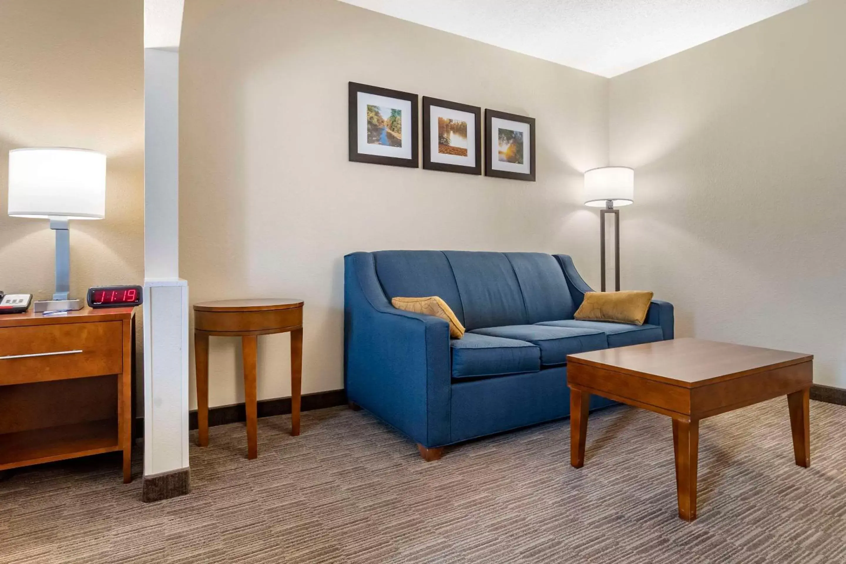 Bedroom, Seating Area in Comfort Inn & Suites Oxford South