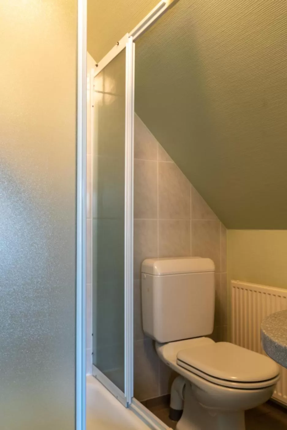 Toilet in Logies Ternier