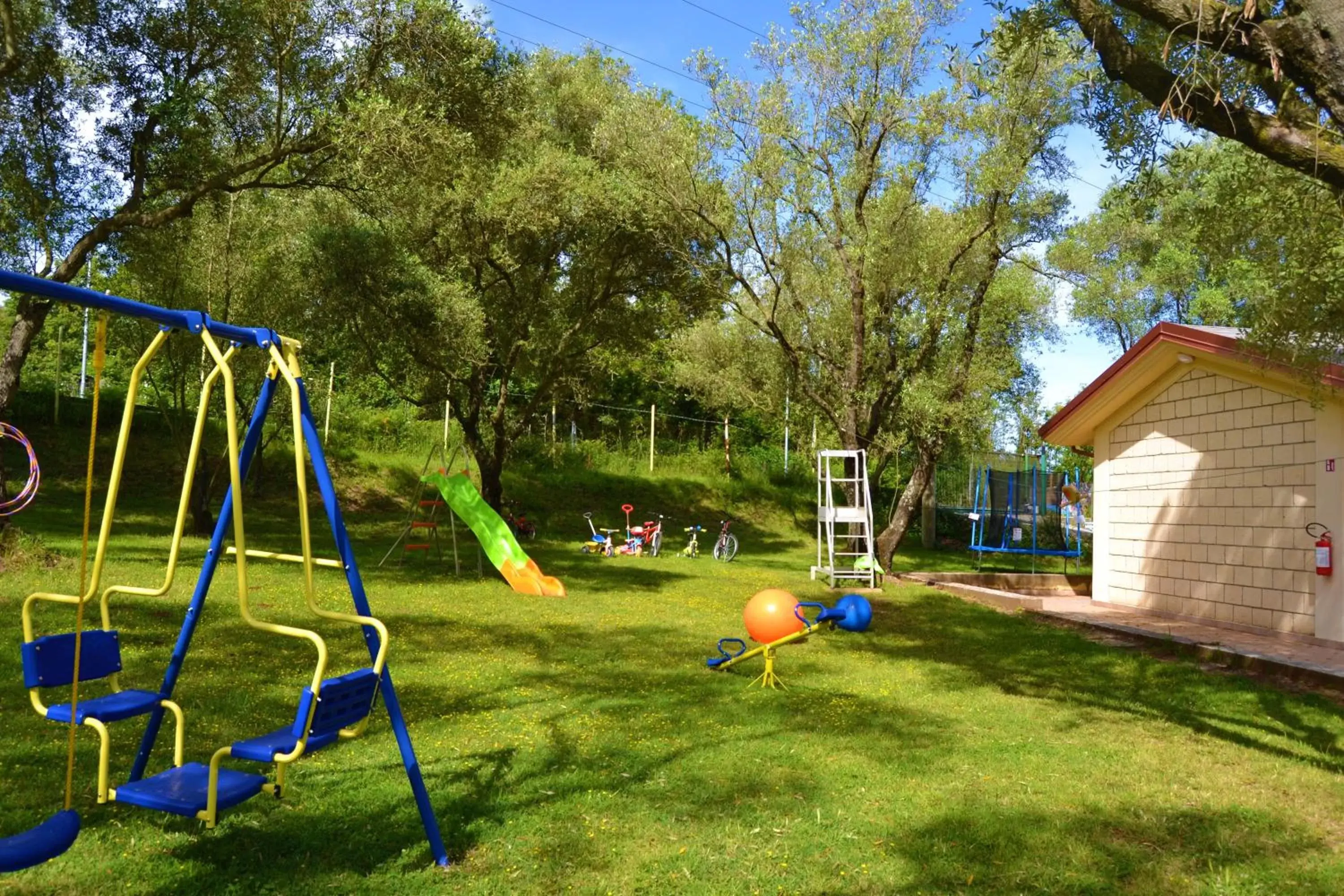 Children play ground, Children's Play Area in Green Park Hotel & Residence