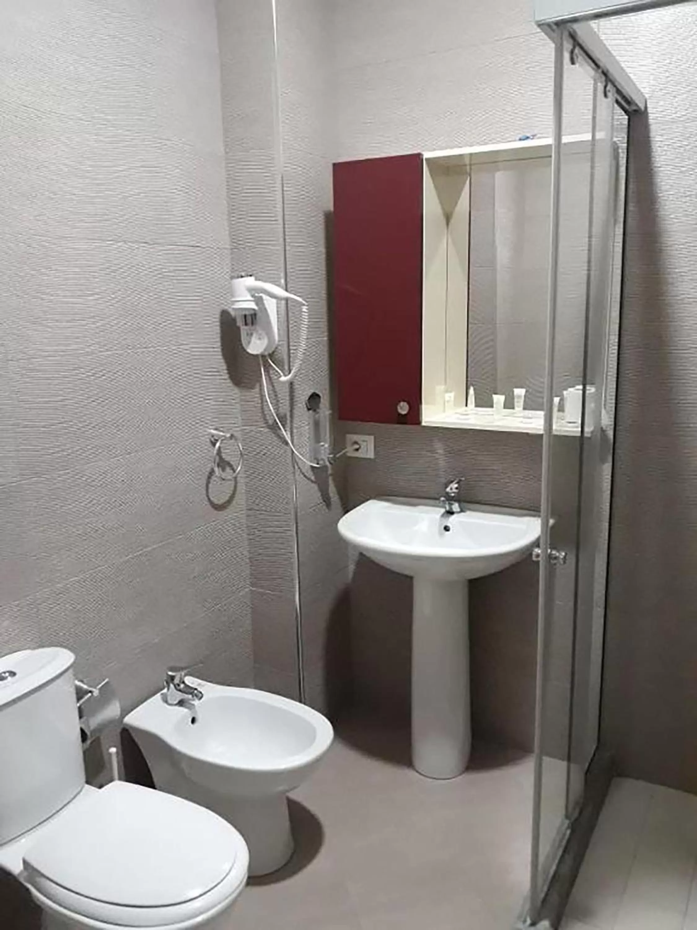 Bathroom in Buna Park Hotel