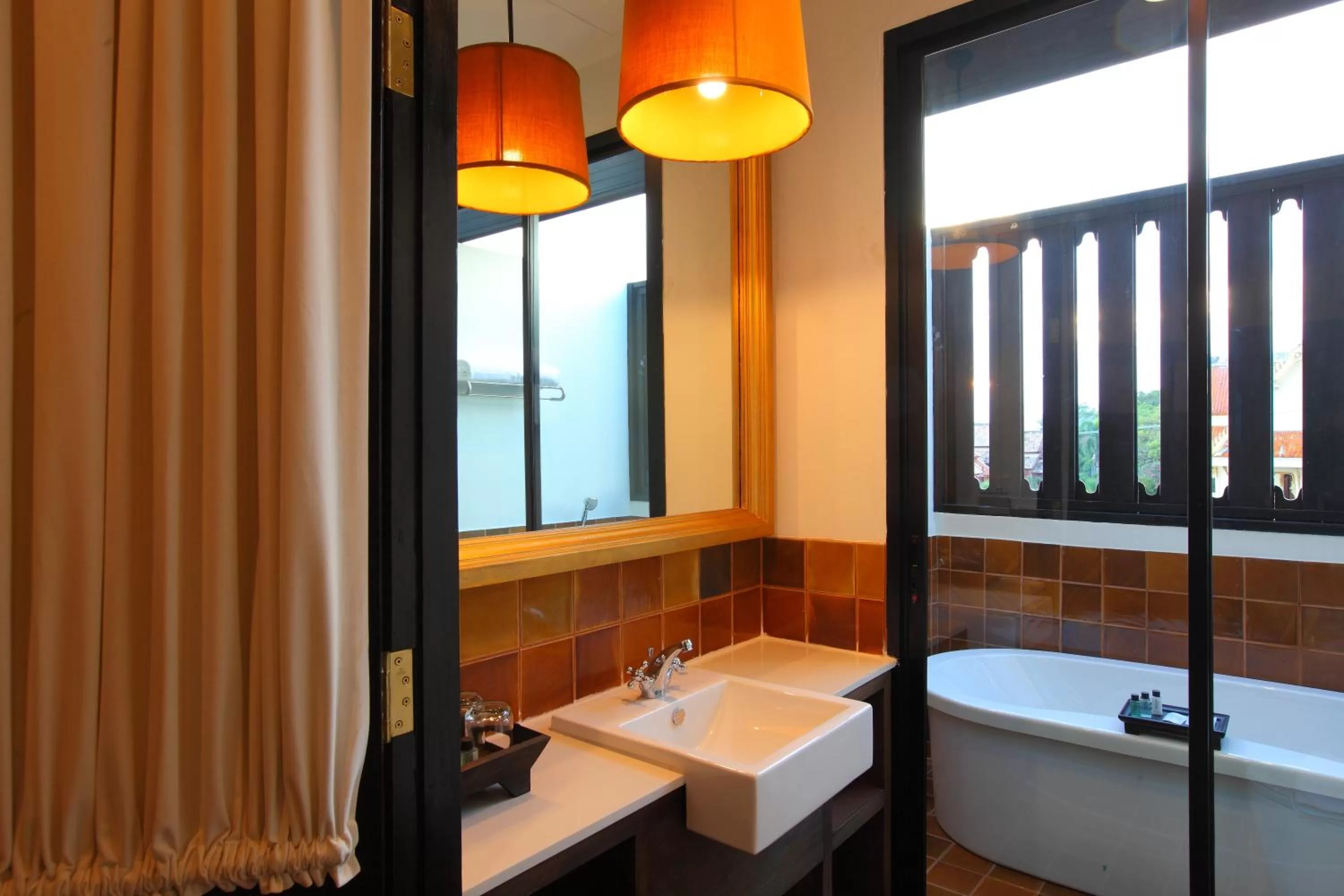 Bathroom in 99 The Gallery Hotel