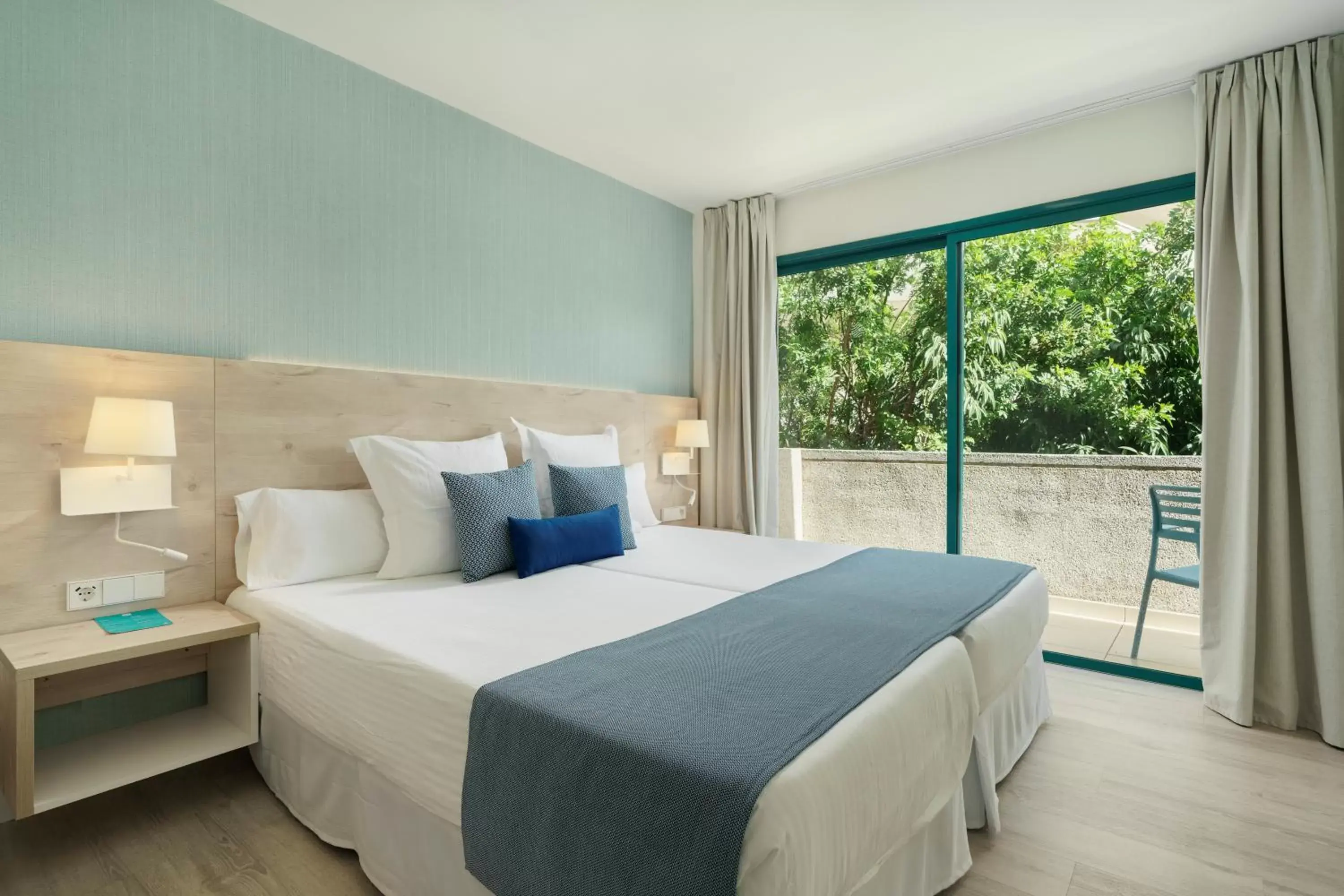 Suite - single occupancy in Alua Tenerife Suite - single occupancy in Alua Tenerife