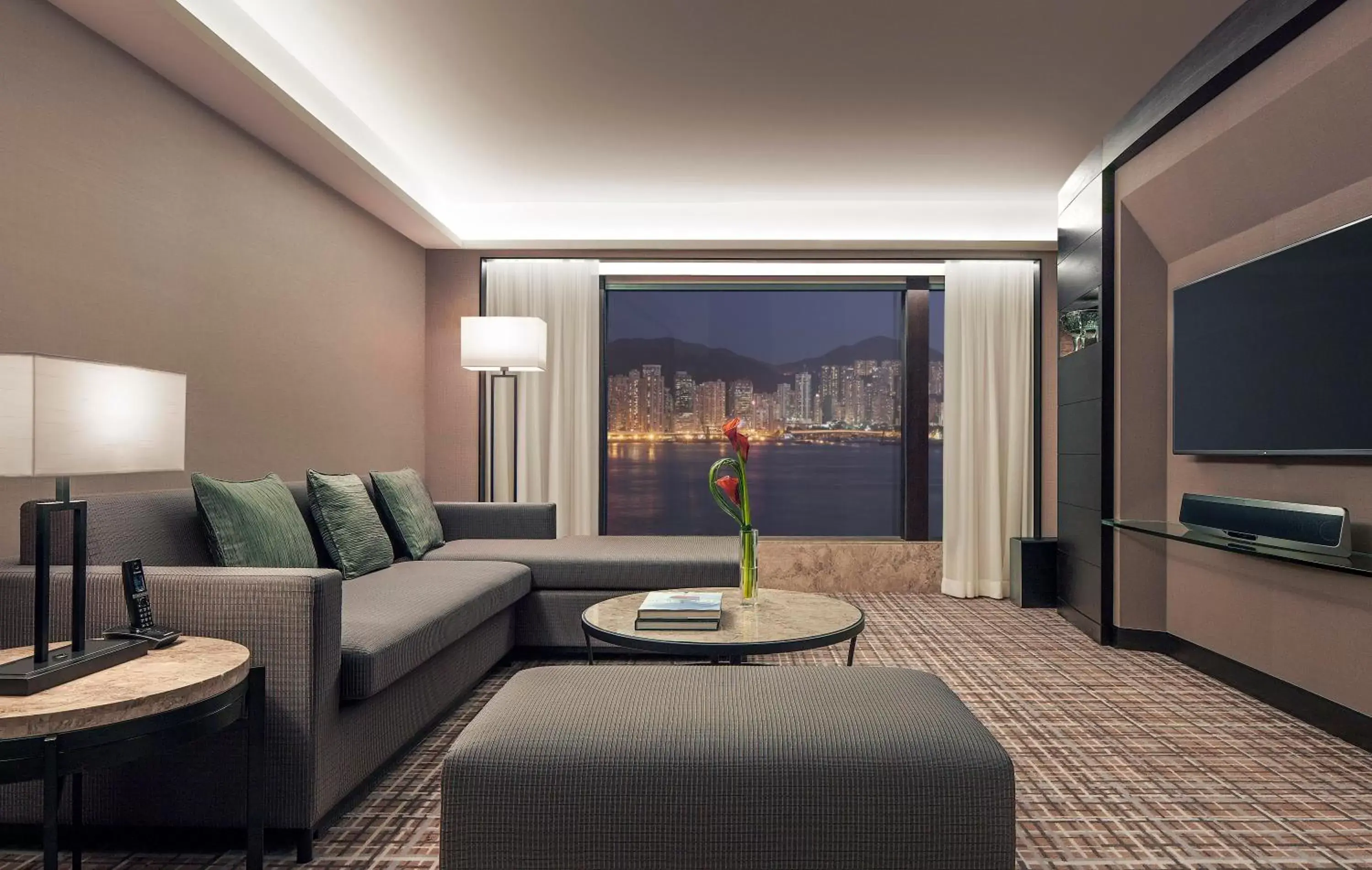 Living room, Seating Area in New World Millennium Hong Kong Hotel