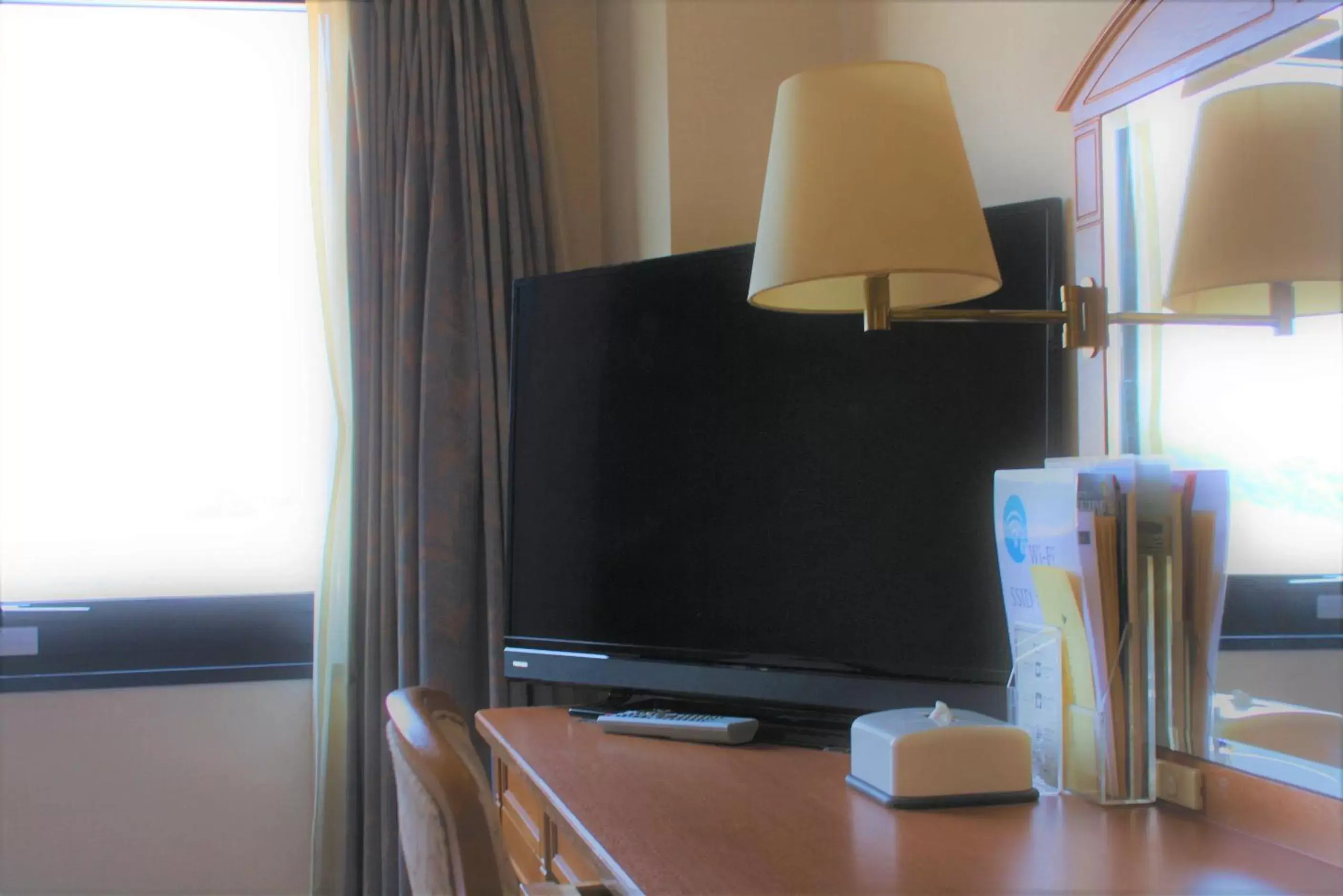 TV and multimedia, TV/Entertainment Center in Hotel Kinsuien