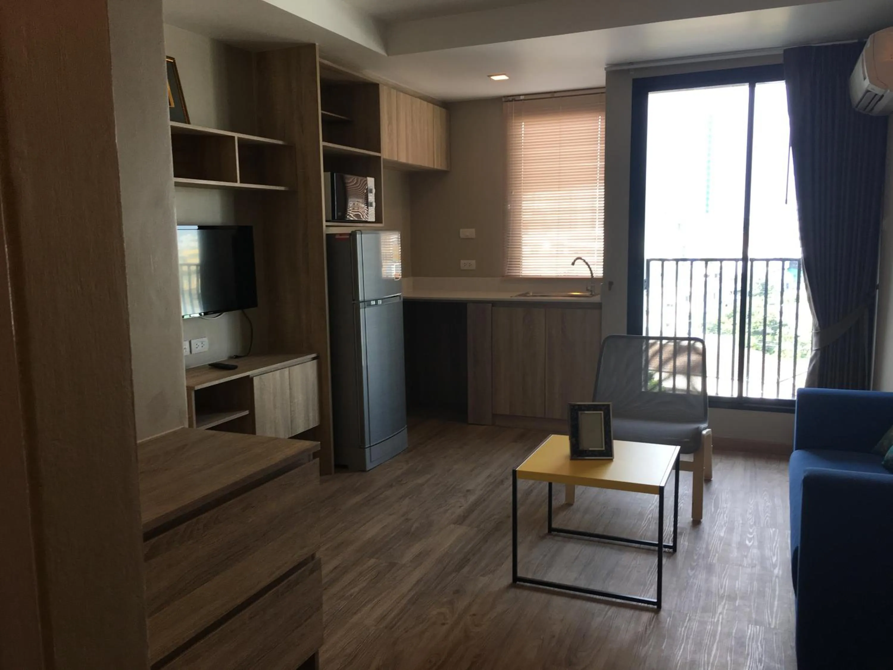 TV and multimedia in Baan Tanwa - MRT Ratchadapisek Exit 1 or 2