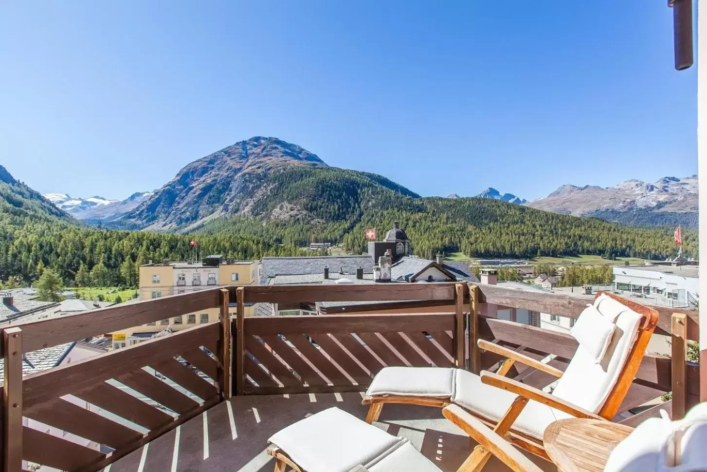 Mountain view, Balcony/Terrace in Hotel Rosatsch