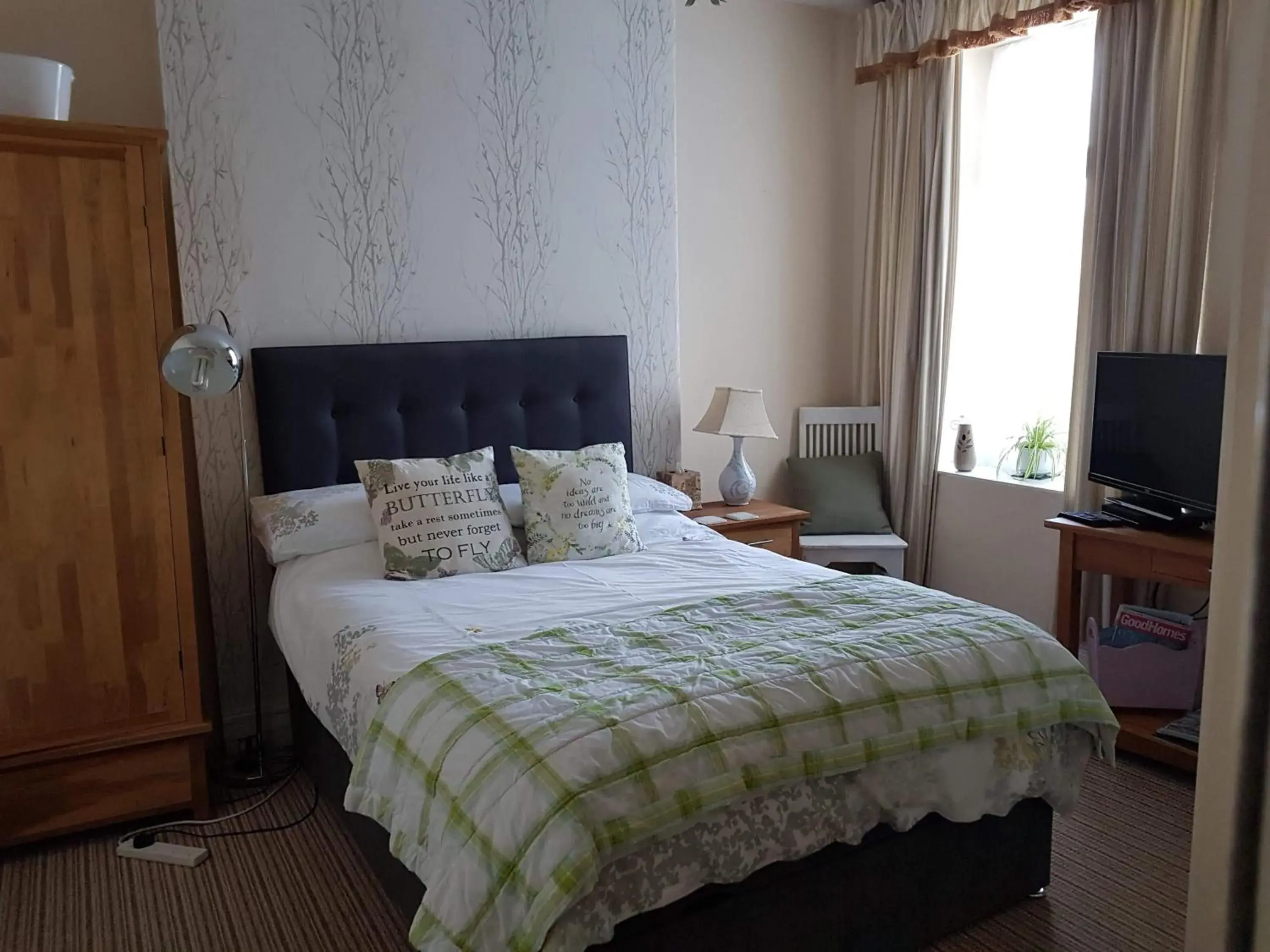 Double Room with Private Bathroom - single occupancy in The Pavilion Guest House