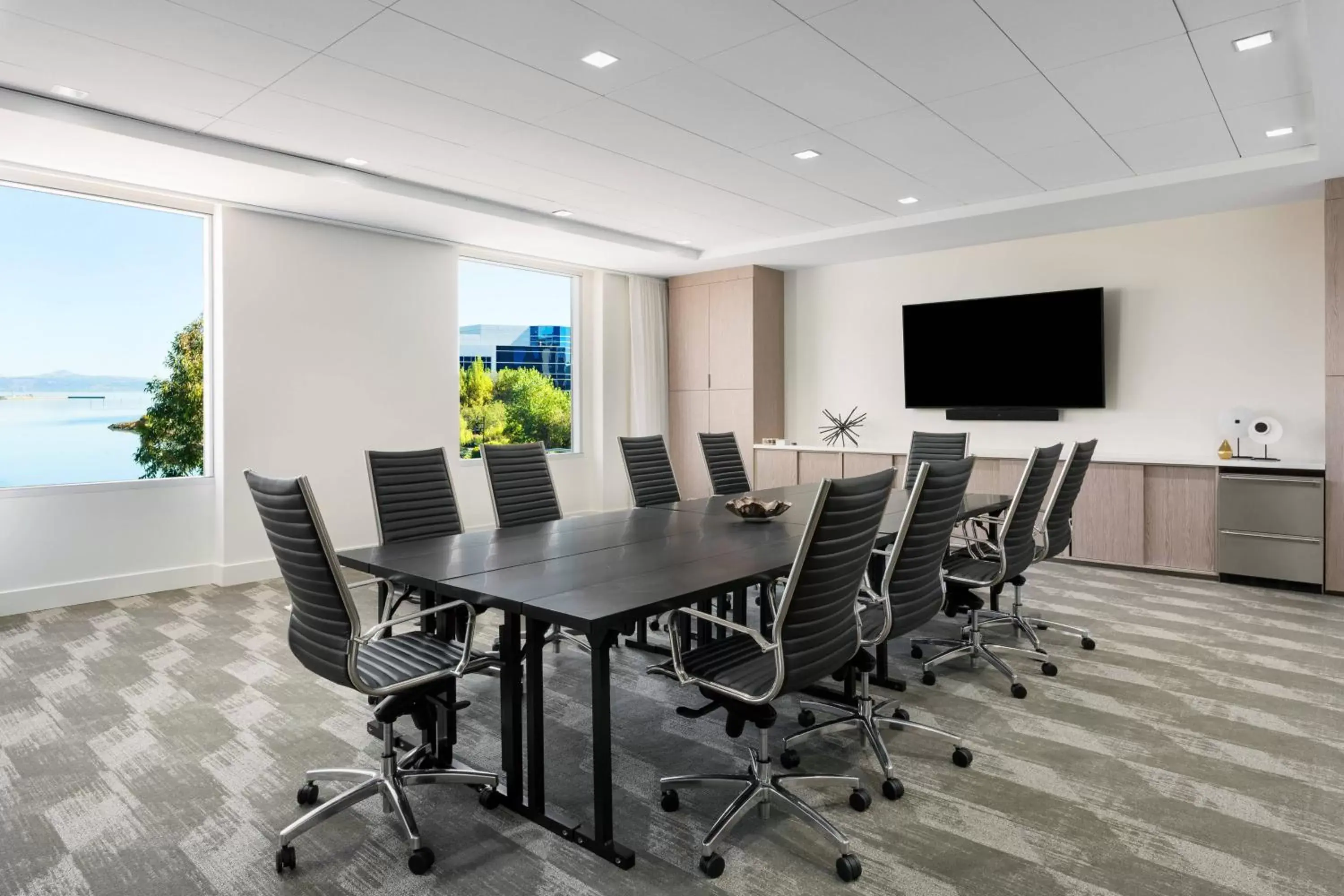 Meeting/conference room in AC Hotel by Marriott San Francisco Airport/Oyster Point Waterfront