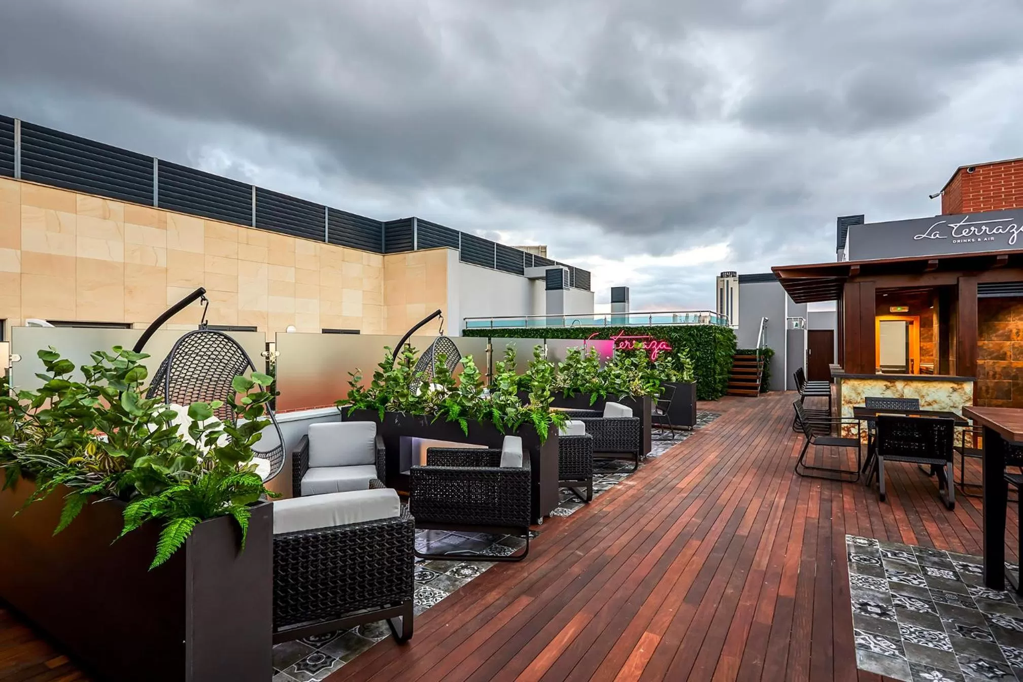 Swimming pool in Gran Hotel Victoria