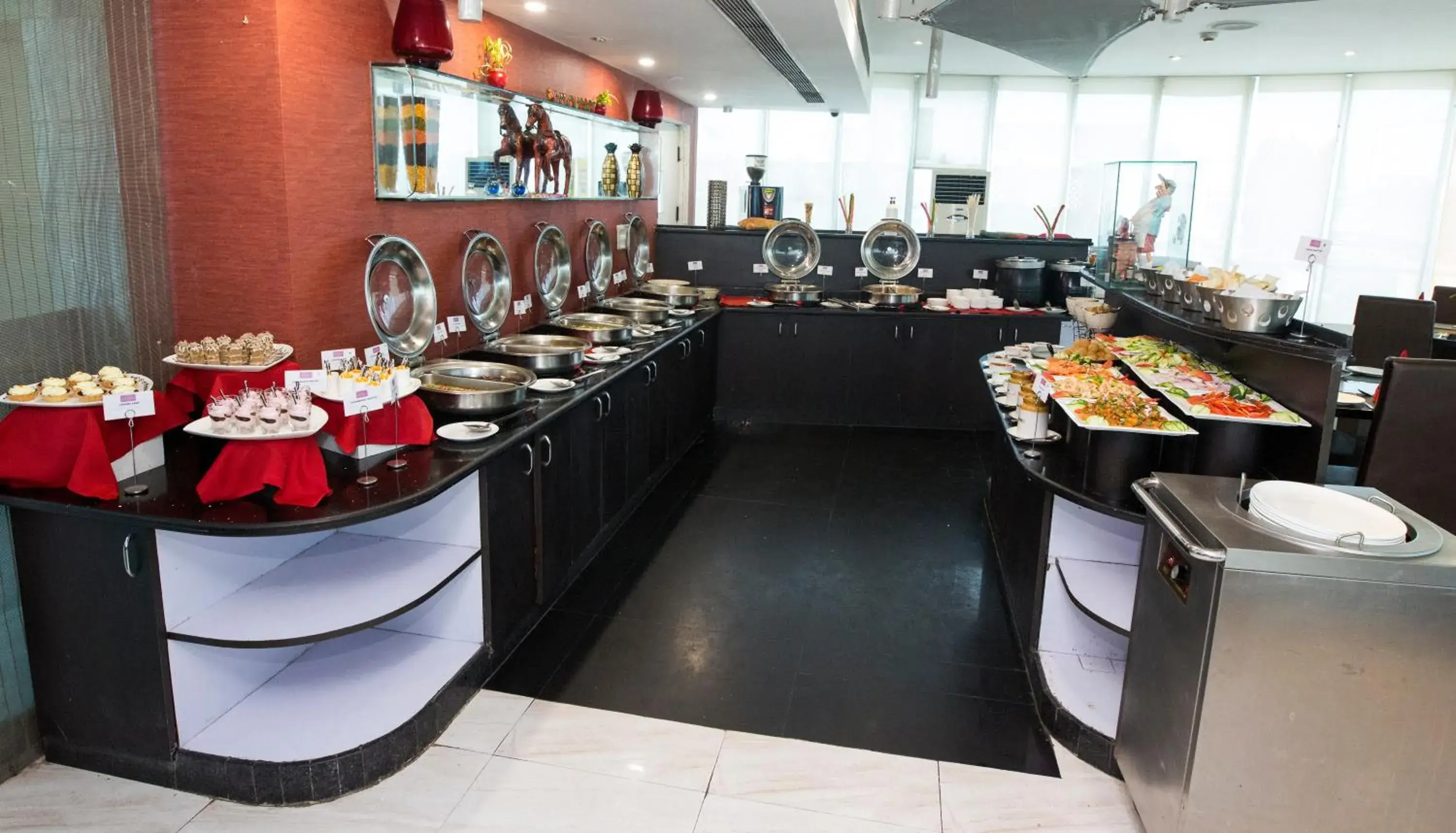 Buffet breakfast, Restaurant/Places to Eat in The Theme Hotel Jaipur