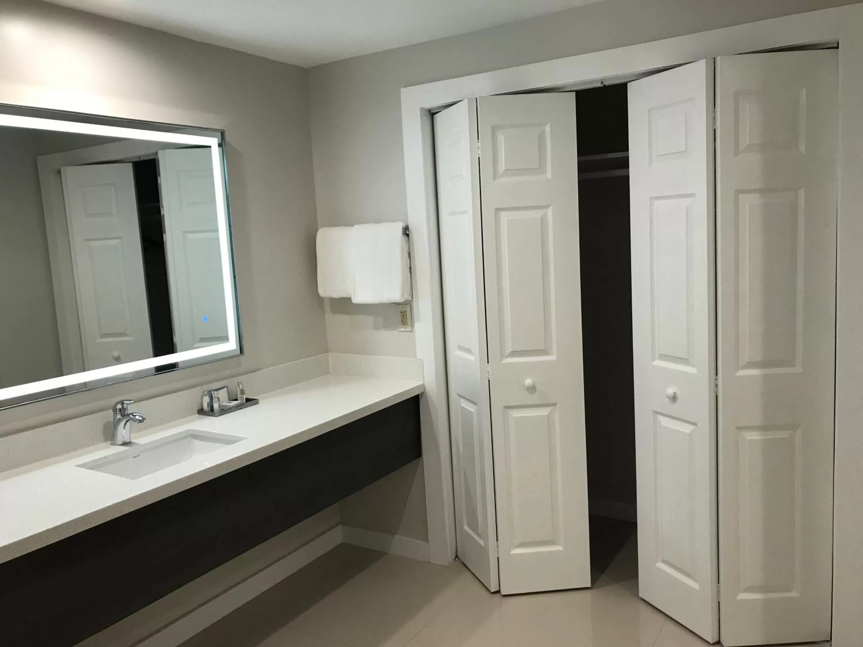 Bathroom in HoM, A Trademark Collection Hotel