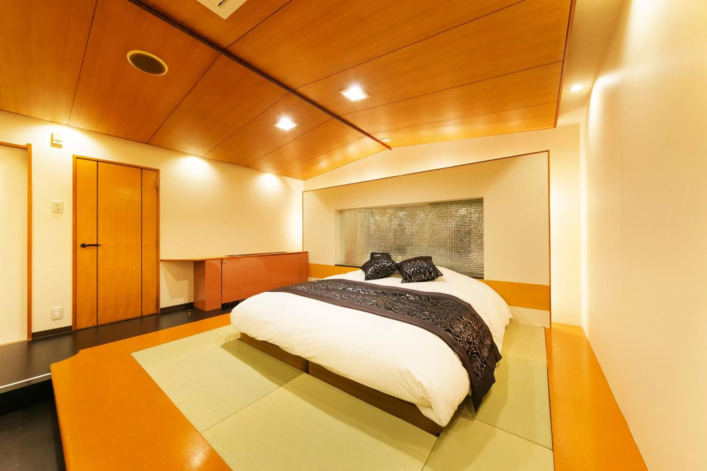 Bed in Hotel Eldia Luxury Kobe (Adult Only)