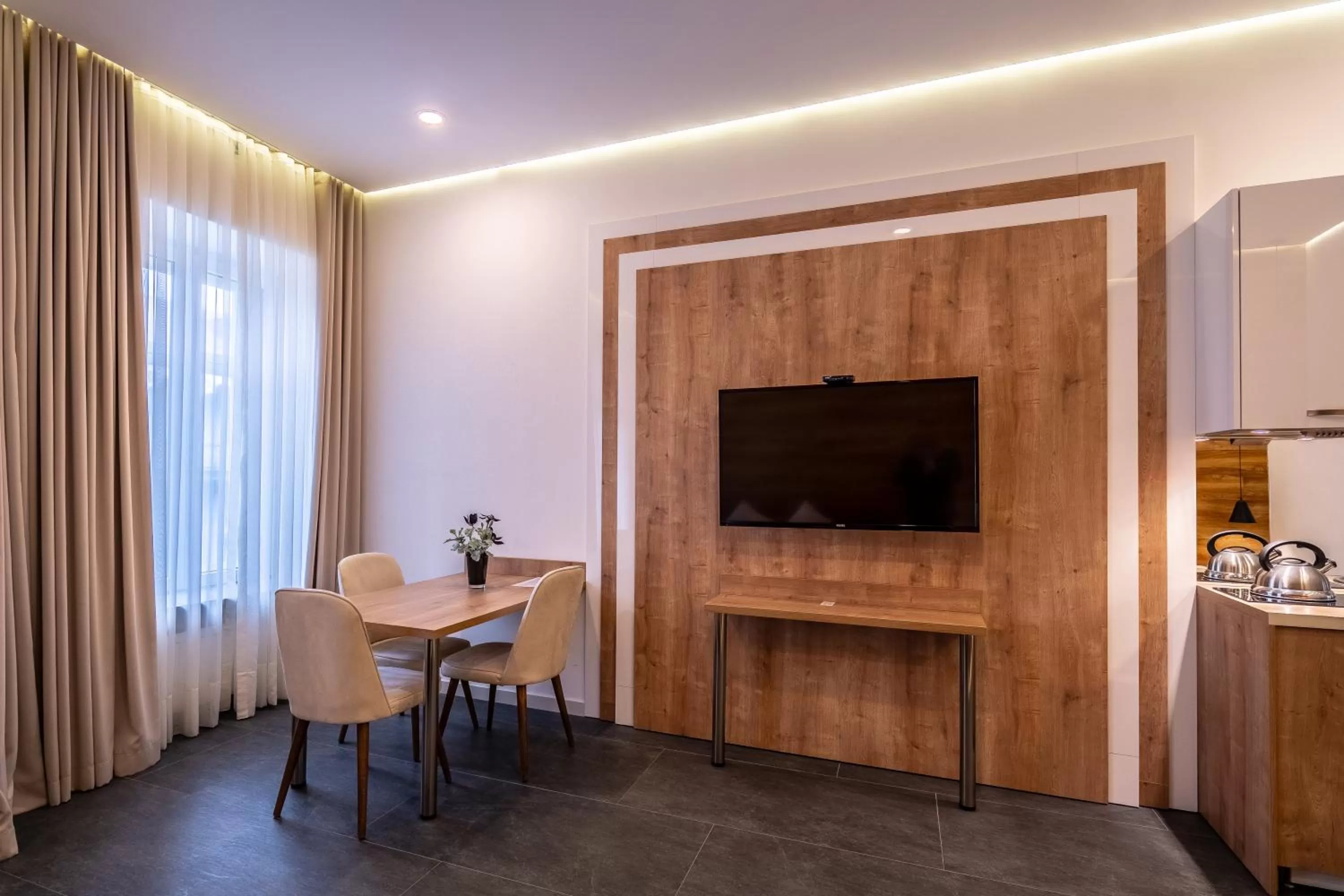 Dining area in 5 STAR APART HOTEL