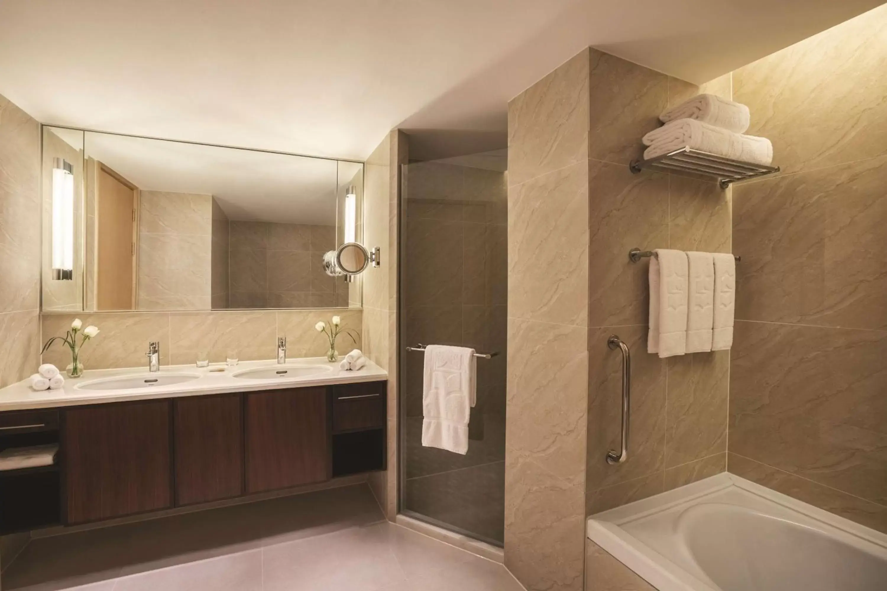 Bathroom in Shangri-La Changchun