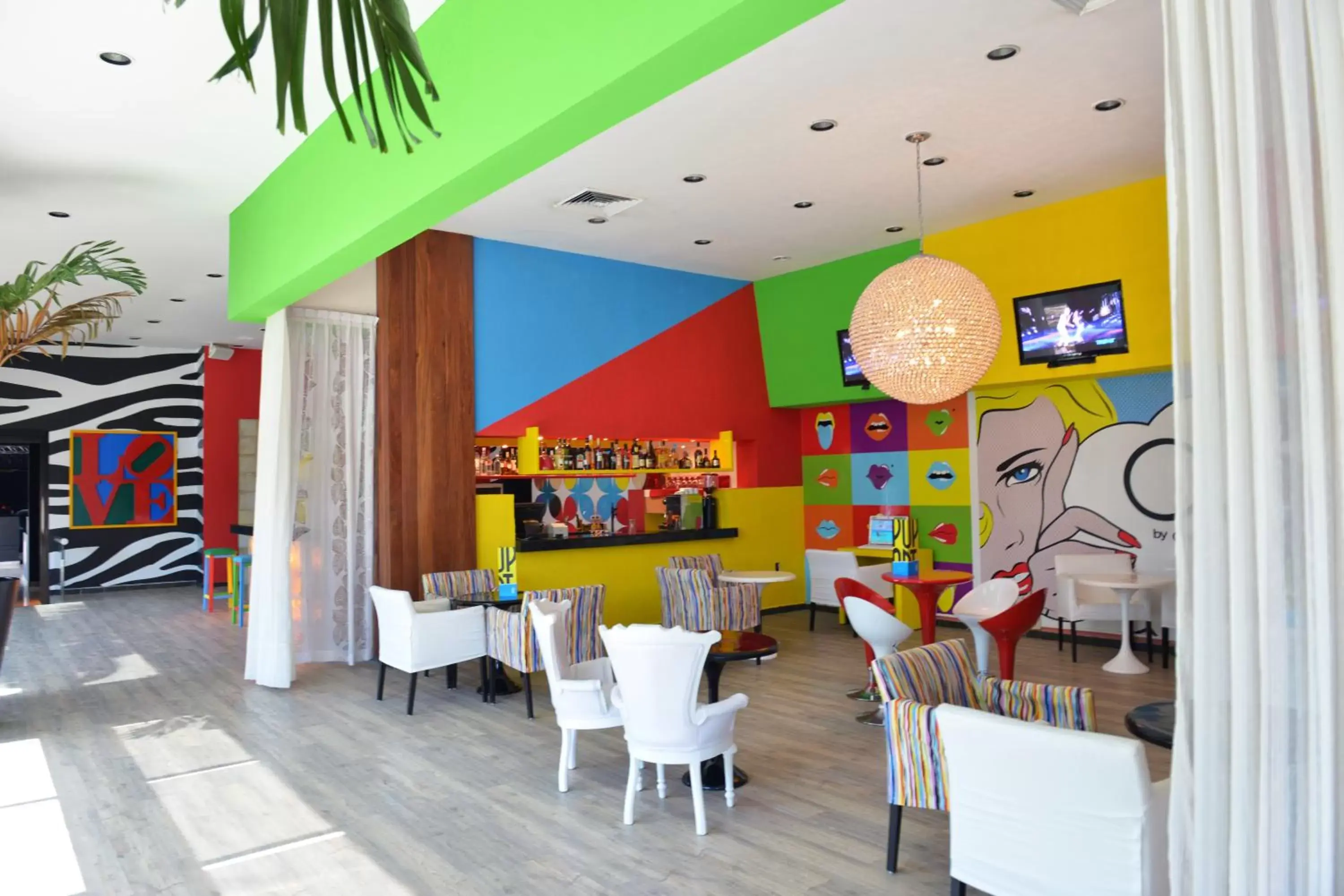 Lounge or bar, Restaurant/Places to Eat in Oh! Cancun - The Urban Oasis