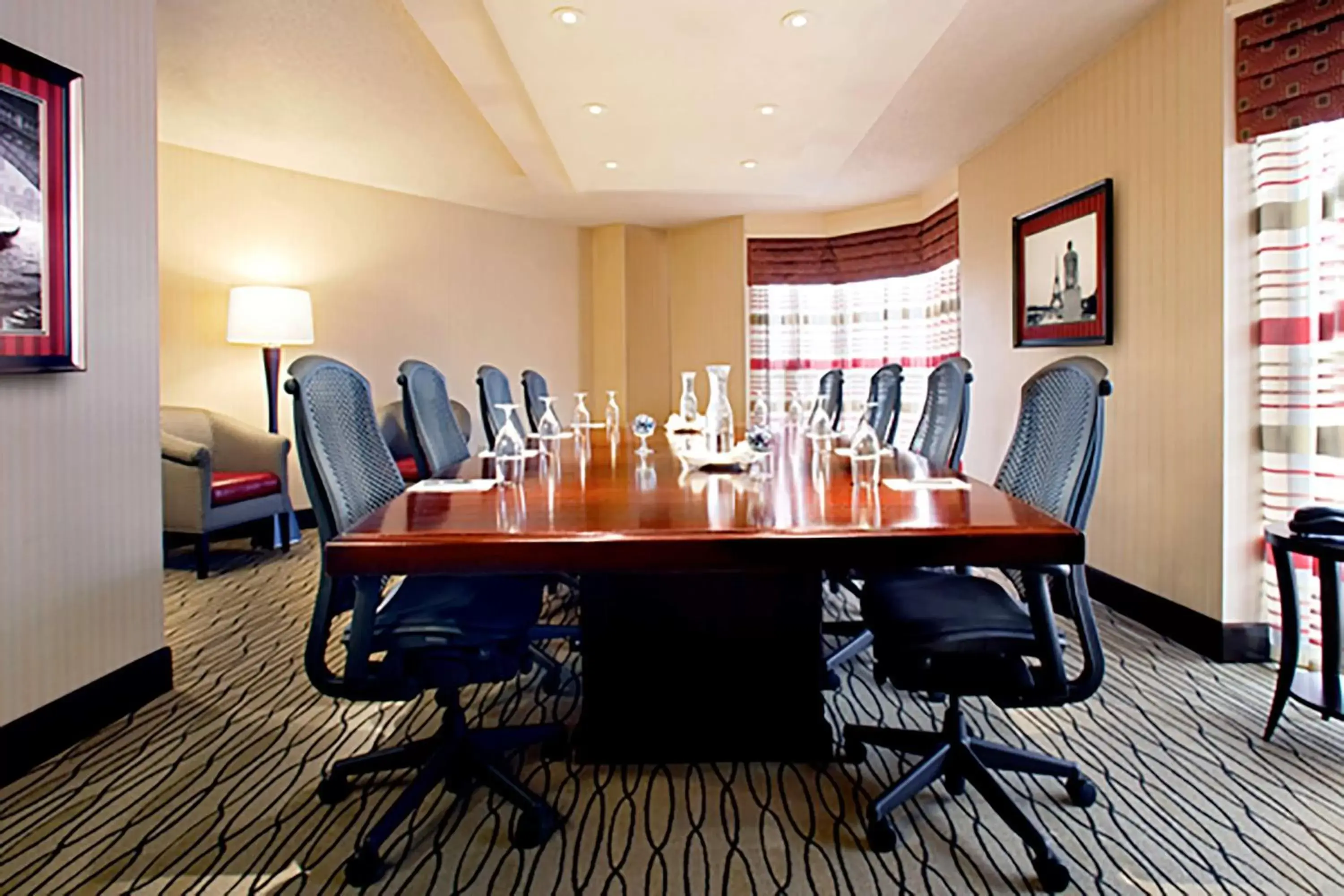 Meeting/conference room in Hilton Rosemont Chicago O'Hare