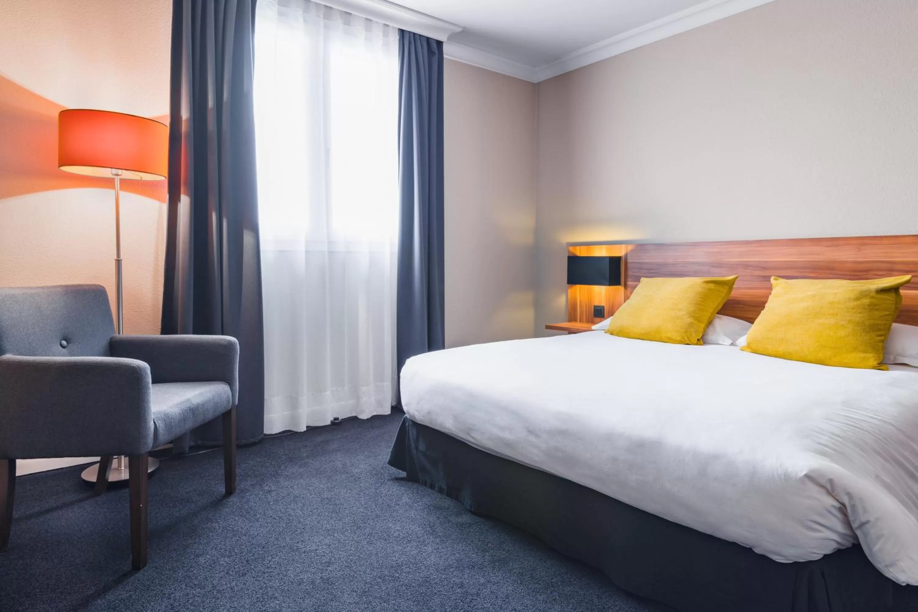 Bedroom, Bed in Best Western Hotel Atrium Valence