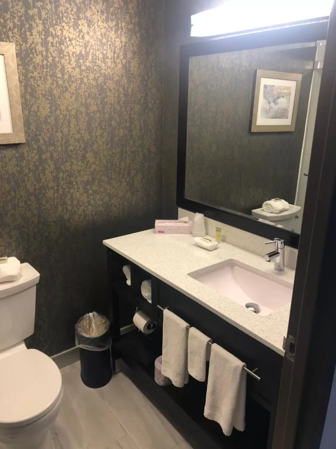 Bathroom in Best Western Plus Landmark Inn