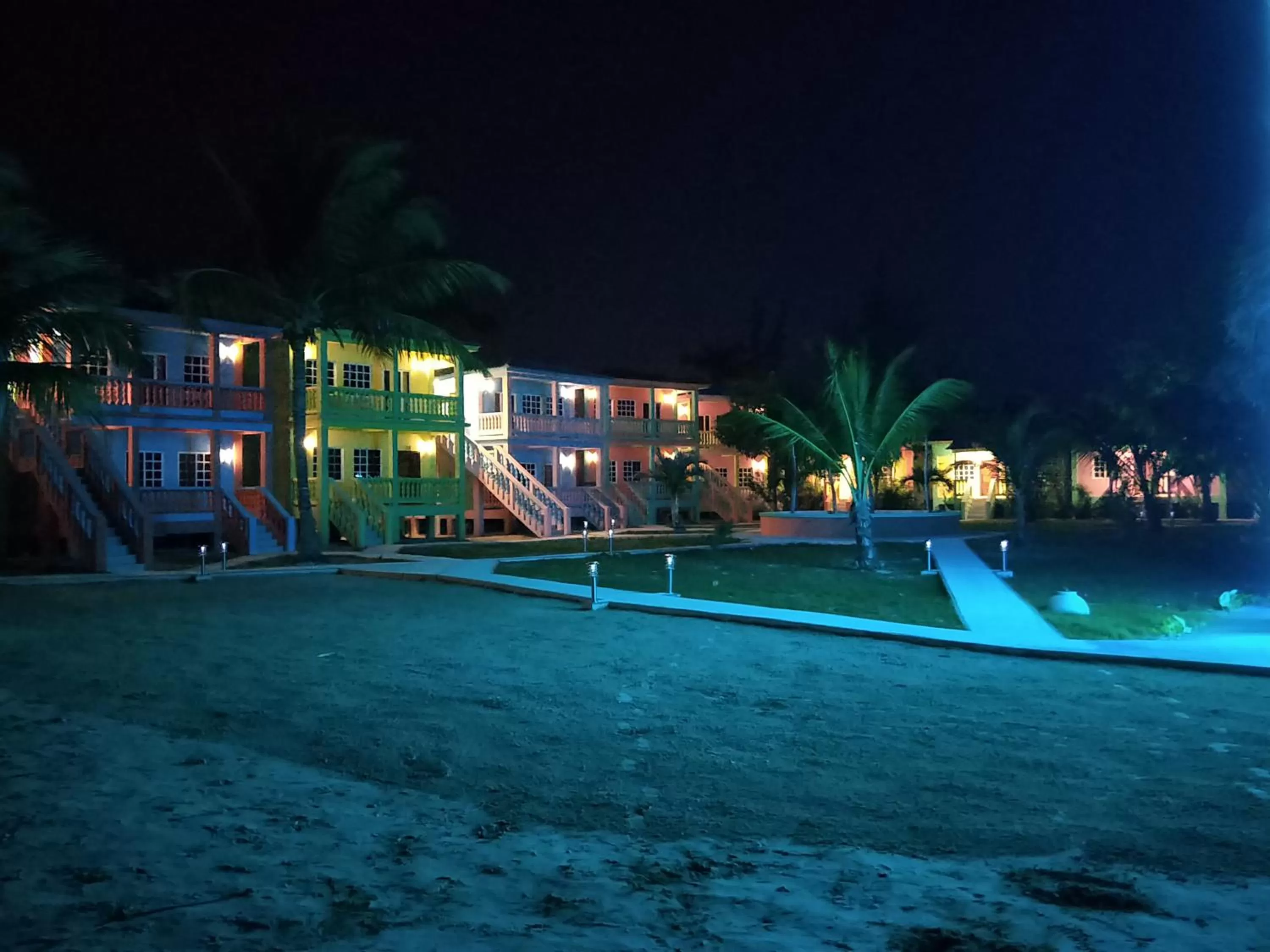 Garden in Sunshine View Hotel and Restaurant