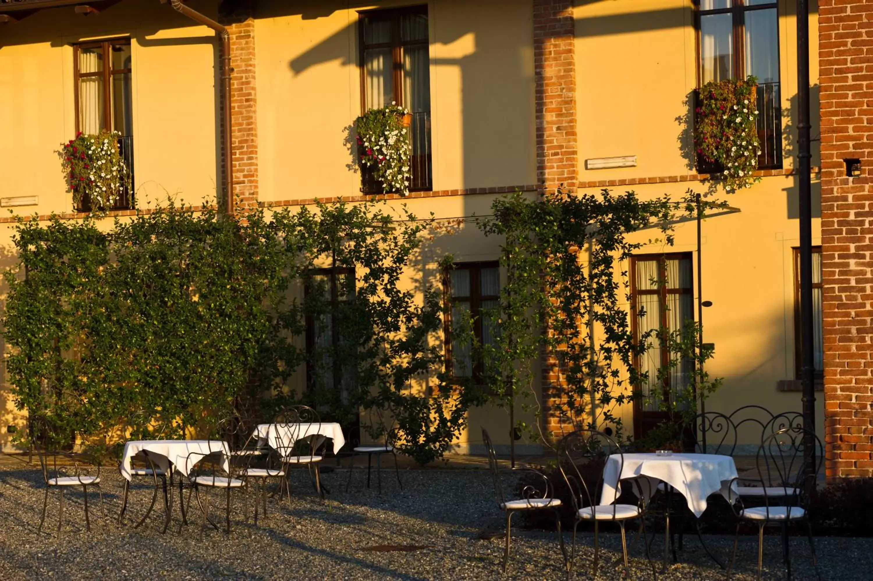 Patio in Best Western Plus Hotel Le Rondini