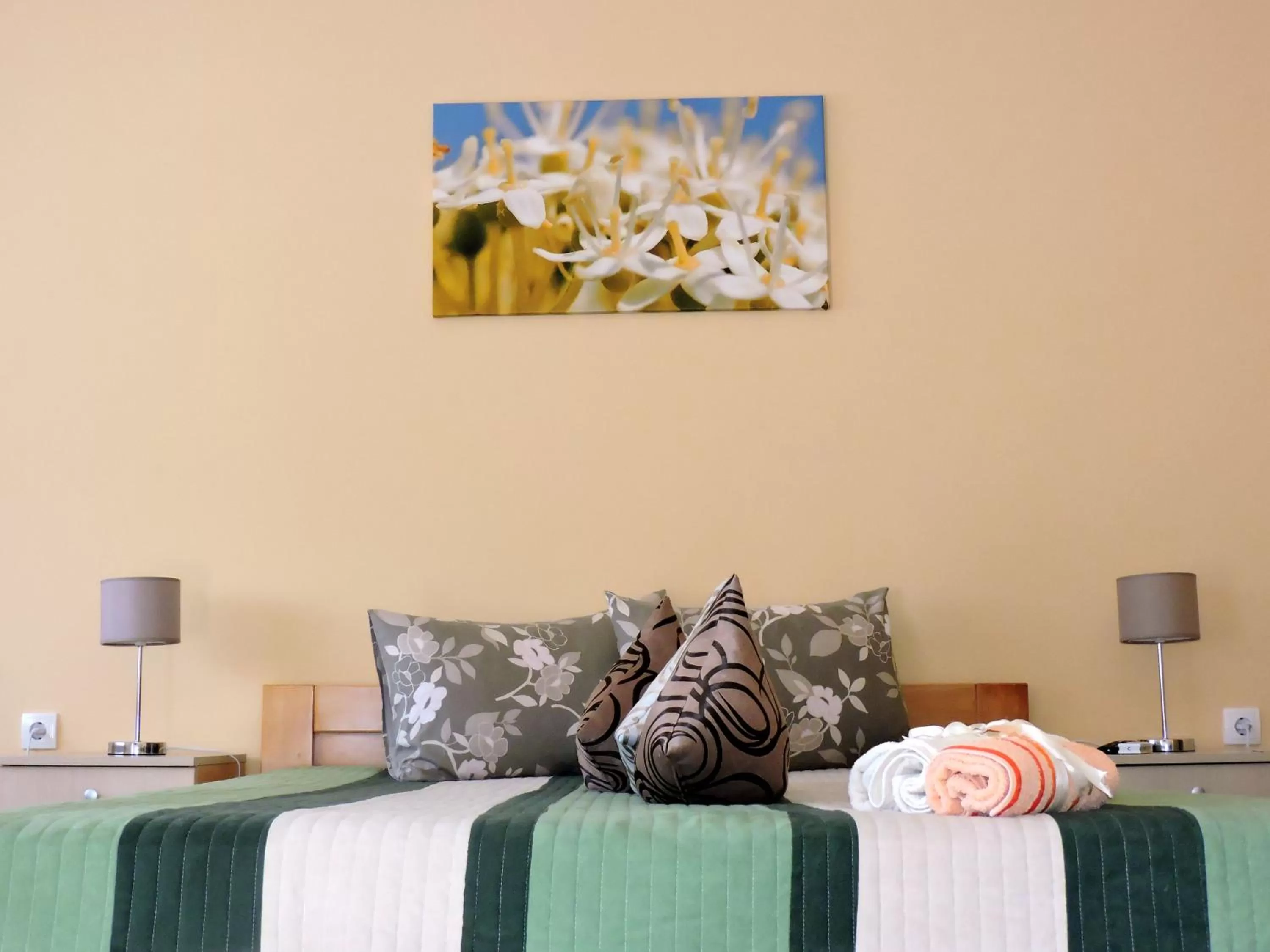 Bedroom, Bed in B&B Zmajevo Gnezdo 021