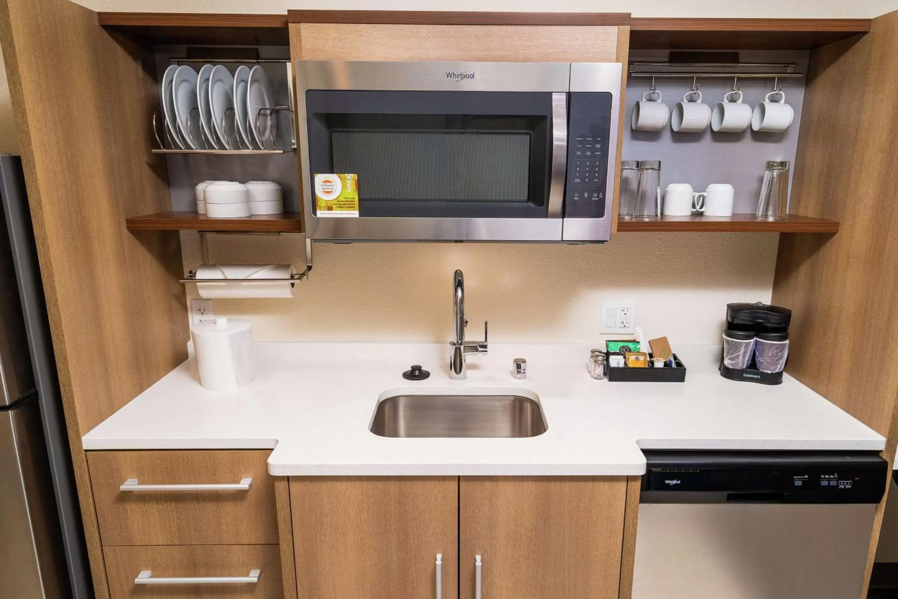 Kitchen or kitchenette, Kitchen/Kitchenette in Home2 Suites by Hilton Las Vegas Stadium District