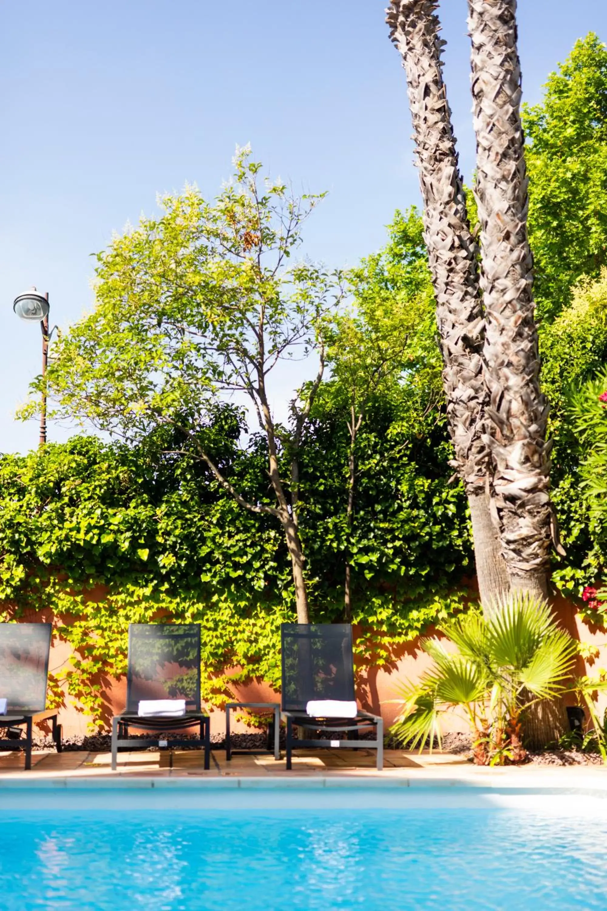 Swimming Pool in Hôtel l'Arena