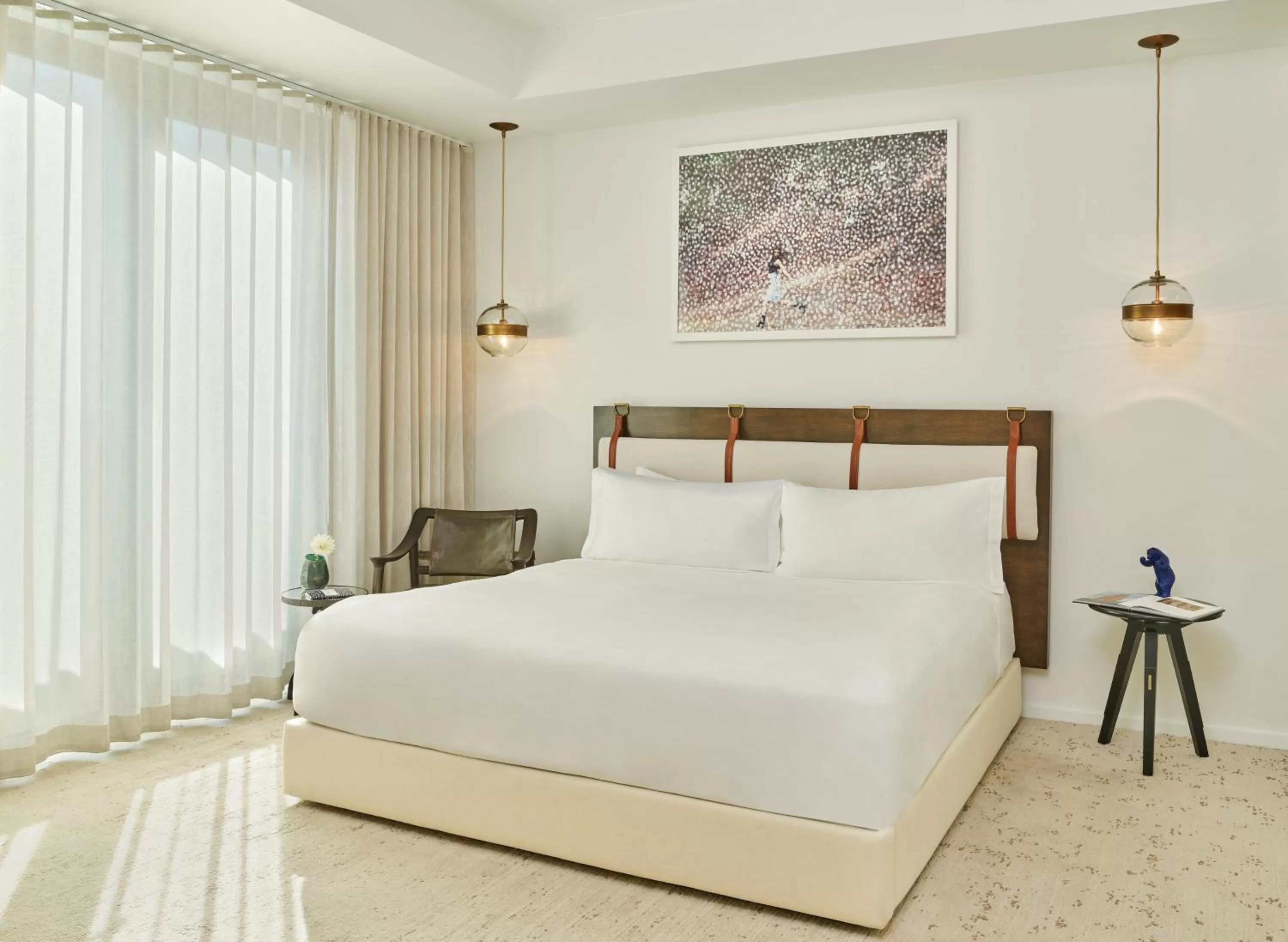 Photo of the whole room, Bed in Halcyon - A Hotel in Cherry Creek