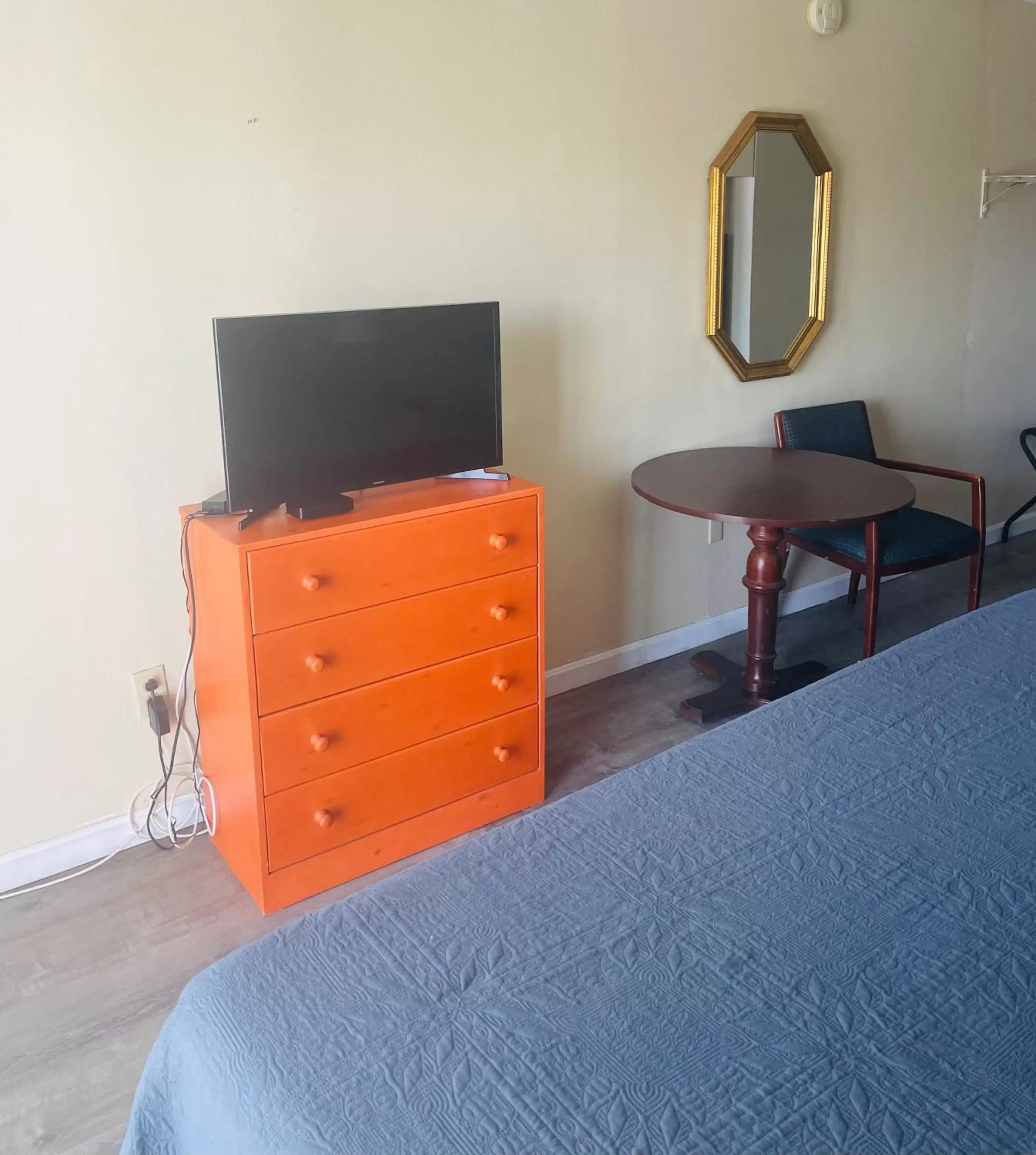 TV and multimedia, Bed in Ships Inn