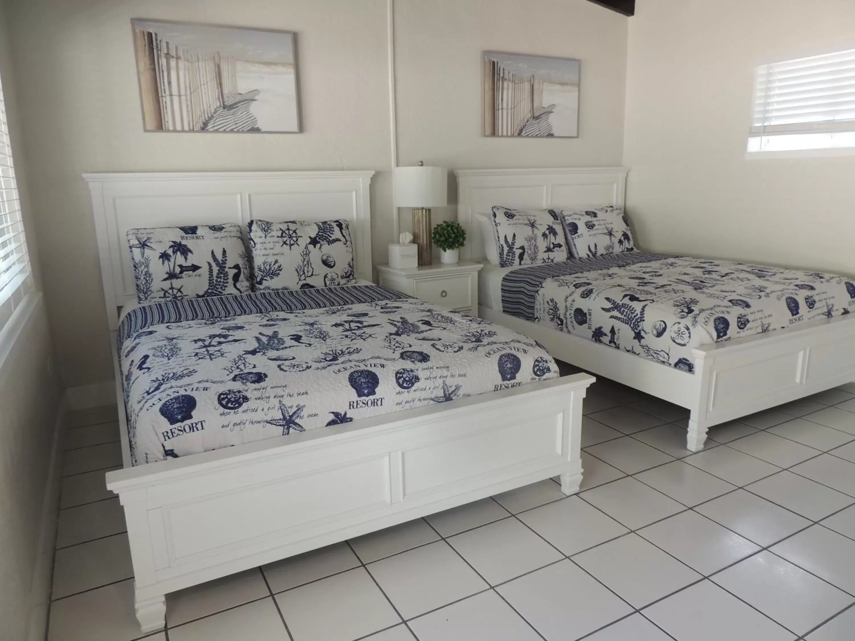 Bedroom, Bed in Sands of Islamorada