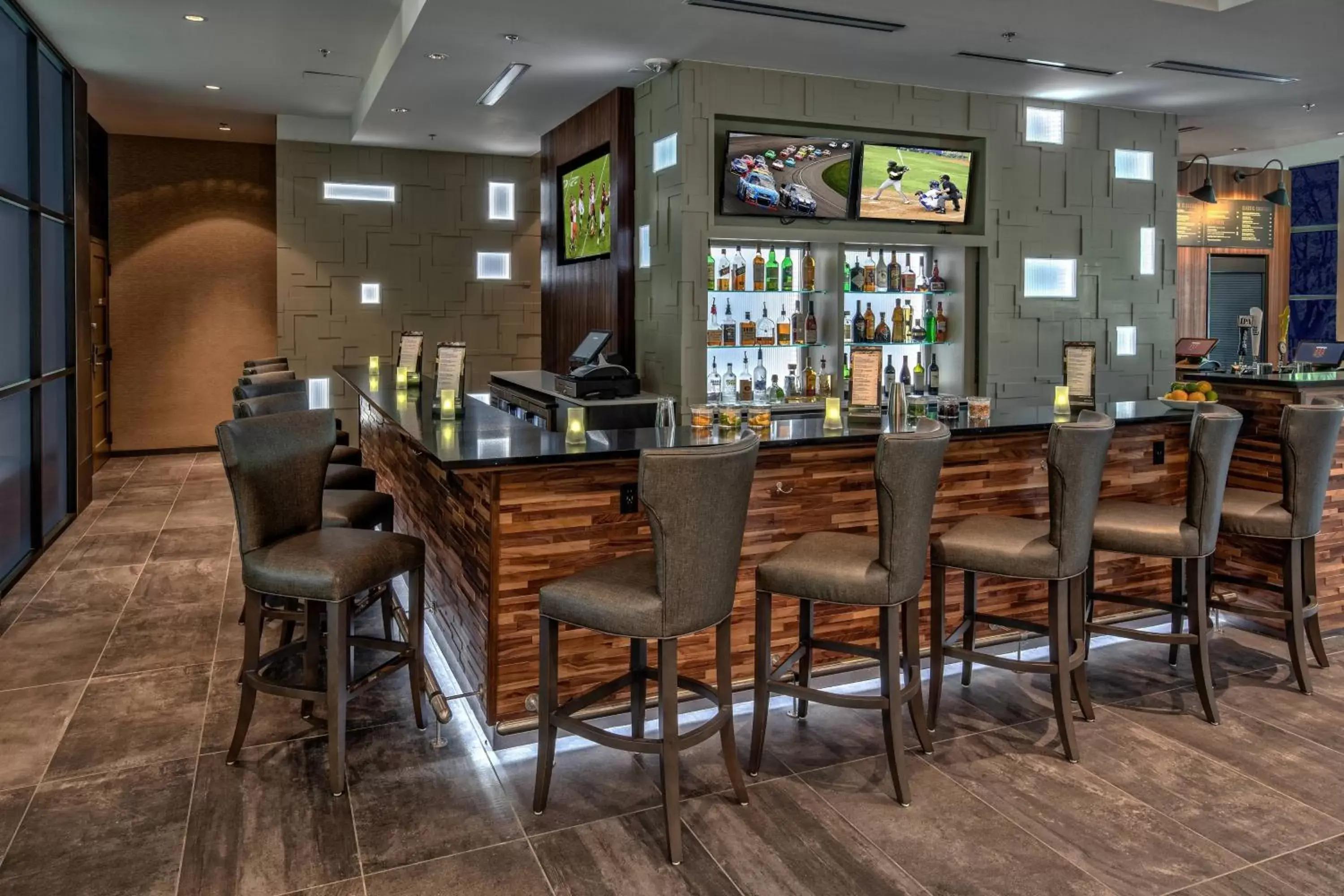 Lounge or bar in Courtyard by Marriott Dulles Airport Herndon