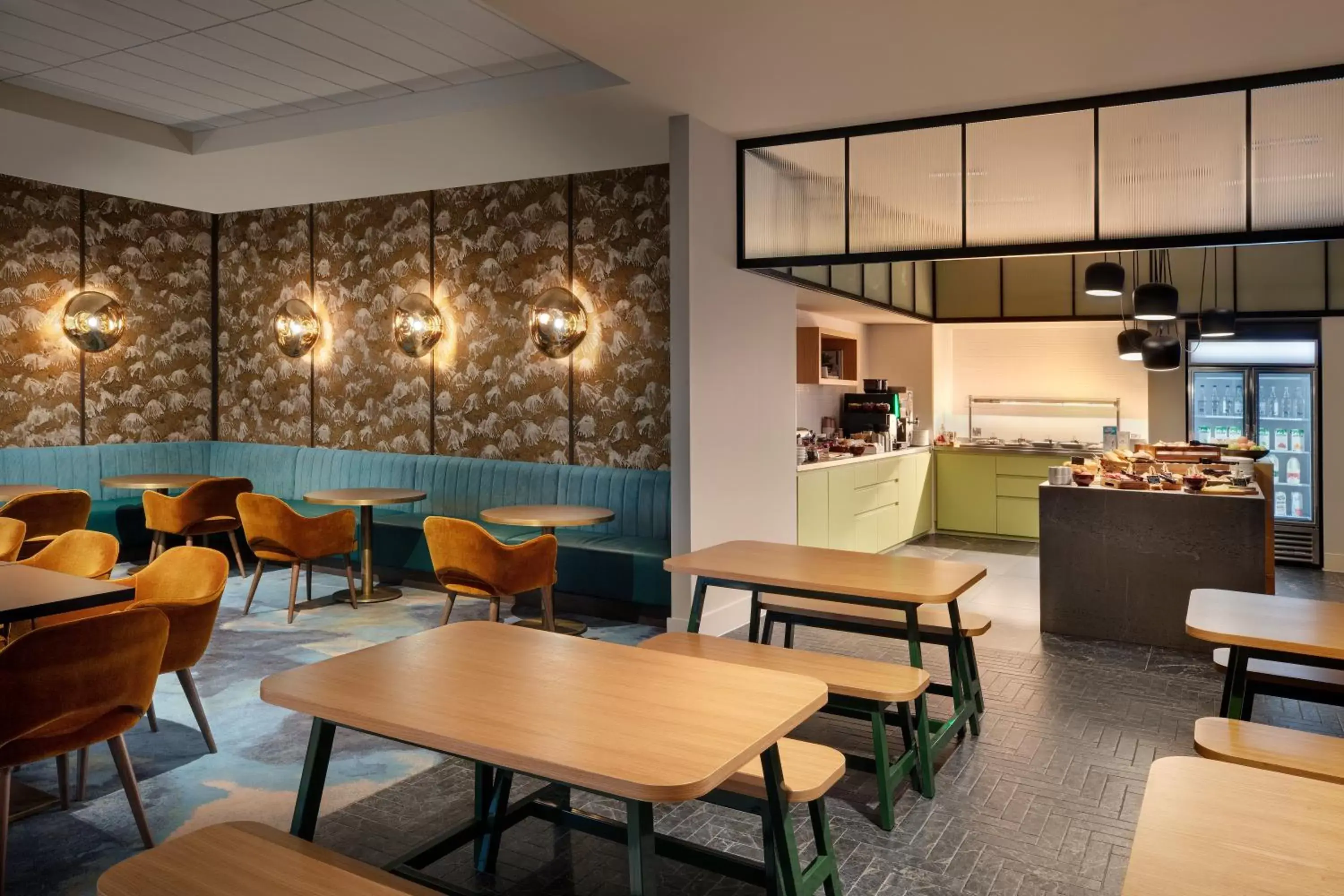 Restaurant/places to eat in Staybridge Suites London Heathrow - Bath Road, an IHG Aparthotel Restaurant/places to eat in Staybridge Suites London Heathrow - Bath Road, an IHG Aparthotel