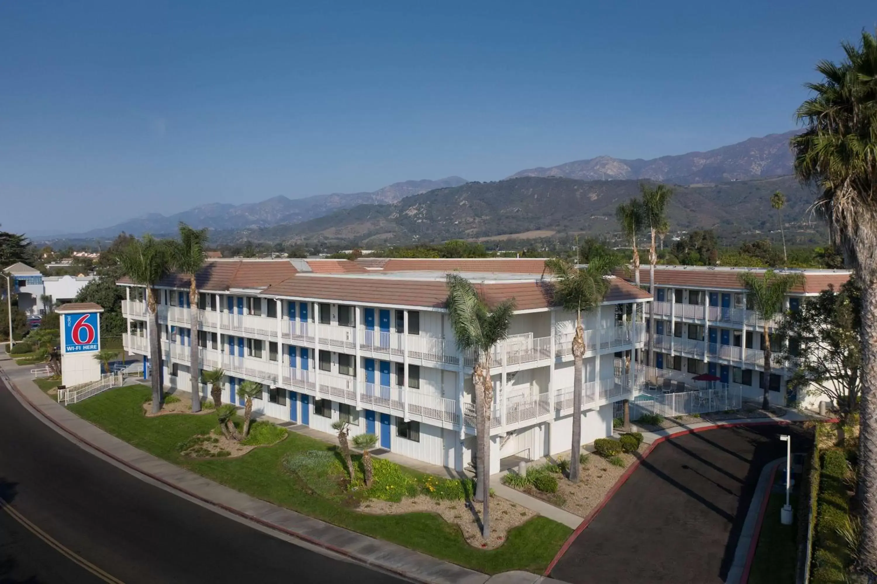 Property building in Motel 6-Carpinteria, CA - Santa Barbara - North