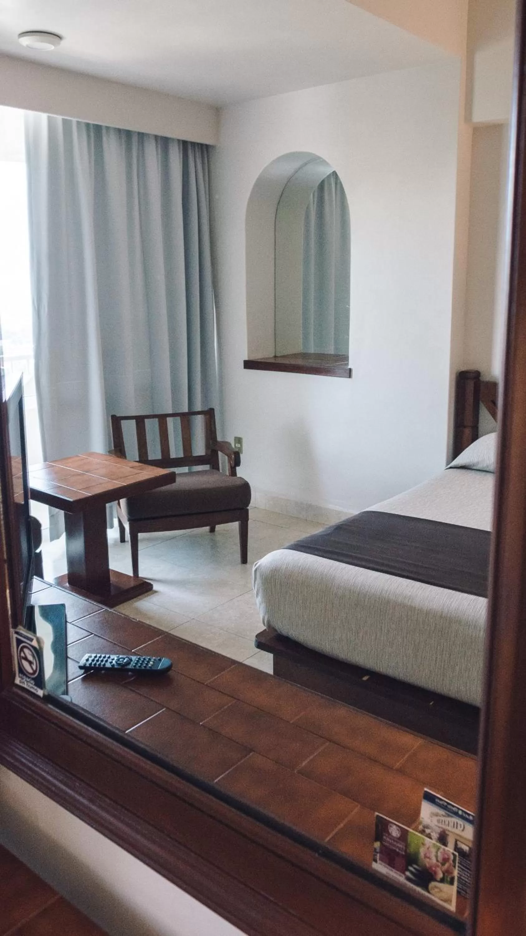 Property building, Bed in Hotel Fortin Plaza