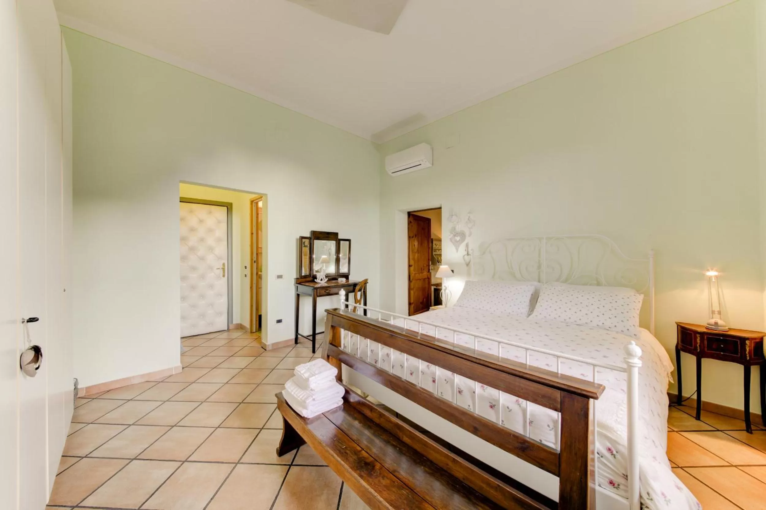 Photo of the whole room, Bed in B&B Il Ramaiolo