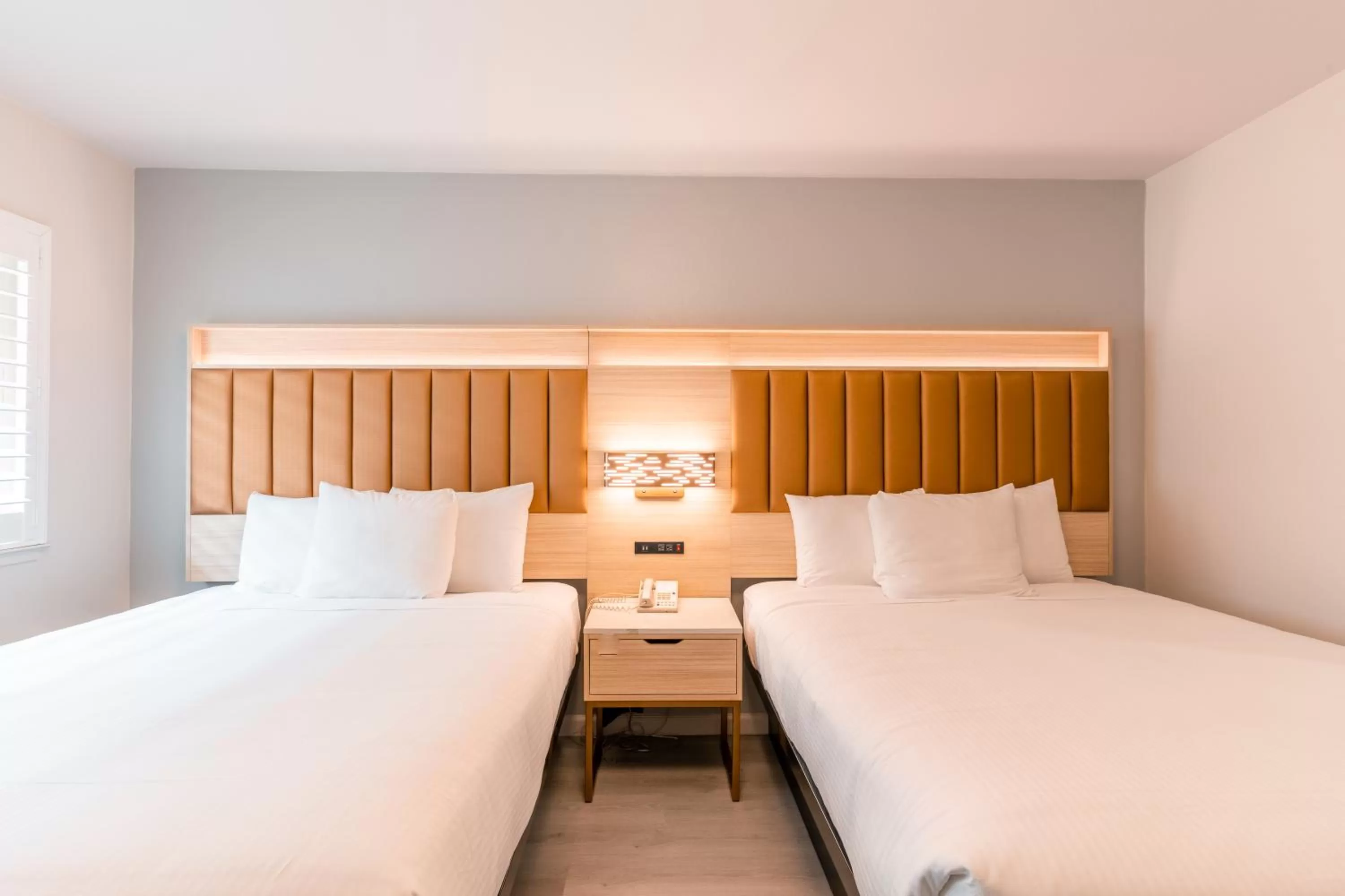 Bed in Inn on Broadway