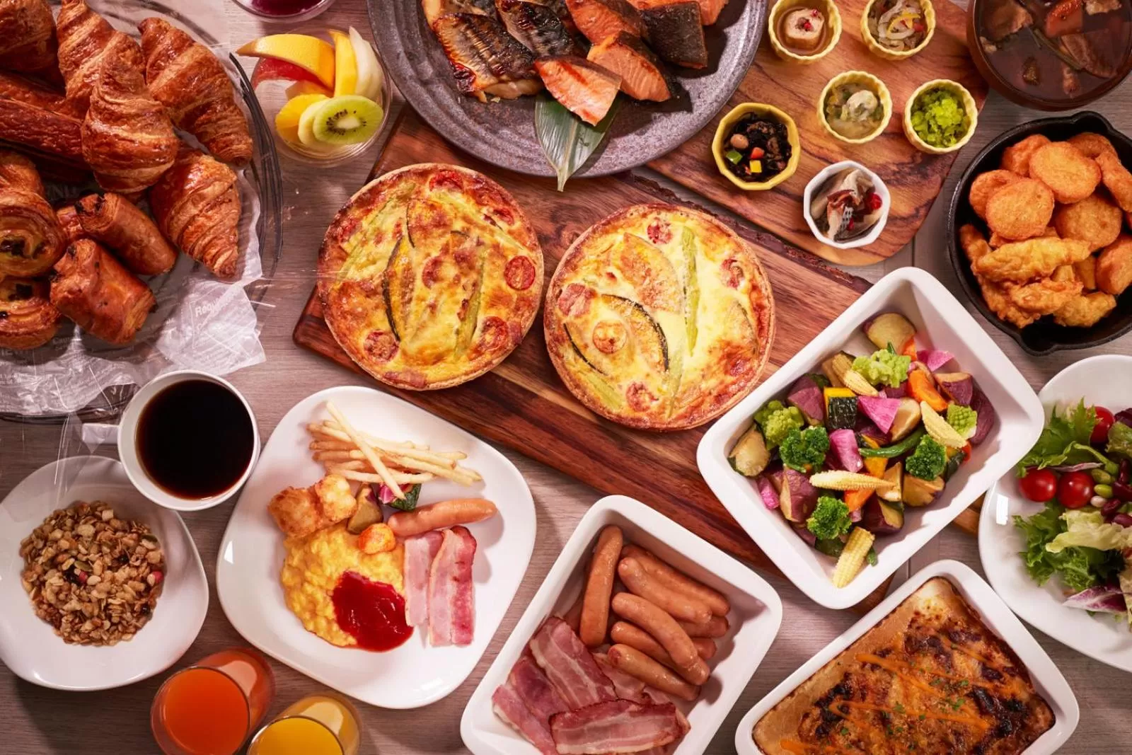 Buffet breakfast in Hotel Metropolitan Saitama-Shintoshin